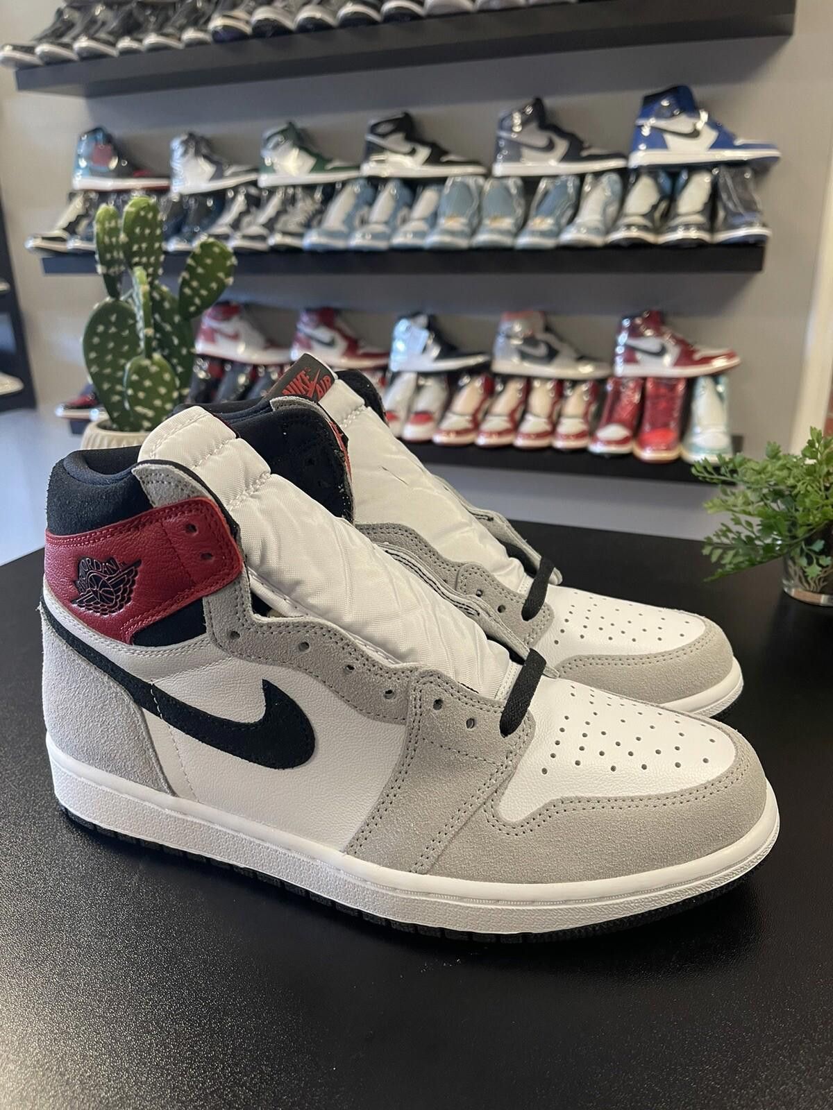Jordan Brand Size 10 - Jordan 1 Retro High OG Smoke Gray 2020 Brand New Size US 10 / EU 43 - 3 Thumbnail