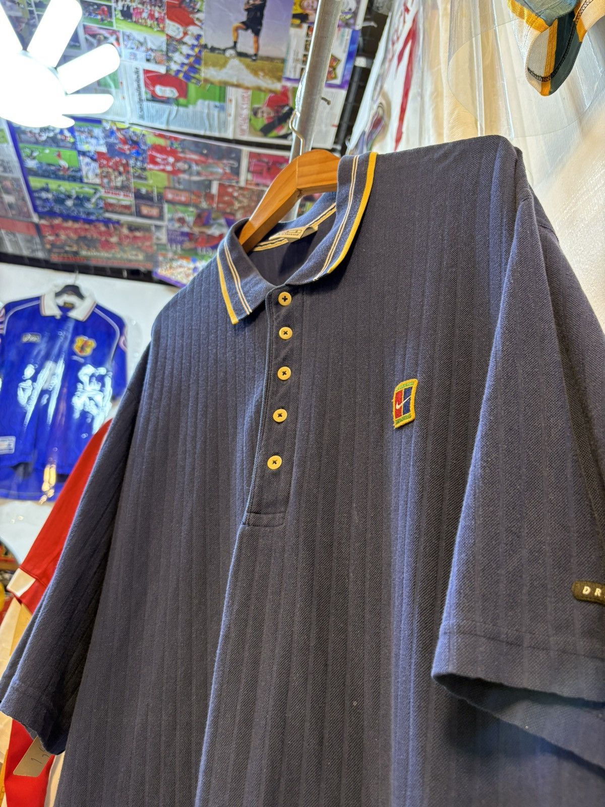 Nike Vintage Nike Tennis Court Polo Shirt Size US L / EU 52-54 / 3 - 2 Thumbnail