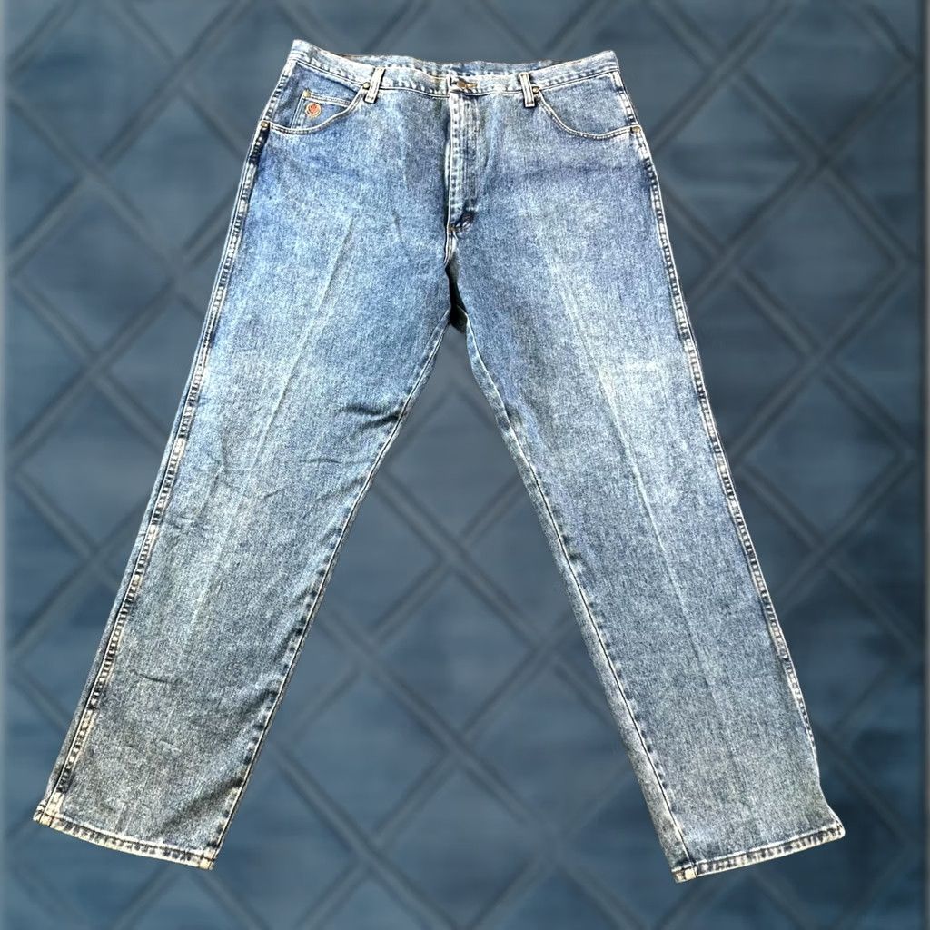Wrangler VINTAGE Wrangler Jeans Mens 42x34 Blue Denim High Rise Regular Fit Tapered Leg Wrangler 20X Jeans Mens 42x34 Blue Denim Regular Fit Tapered Leg Size US 42 / EU 58 - 1 Thumbnail