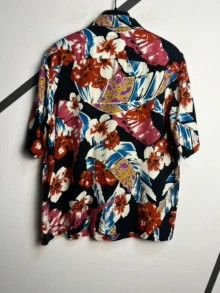 Saint Laurent Paris Authentic Saint Laurent Cuban collar colorful floral shir Size M / US 6-8 / IT 42-44 - 2 Thumbnail