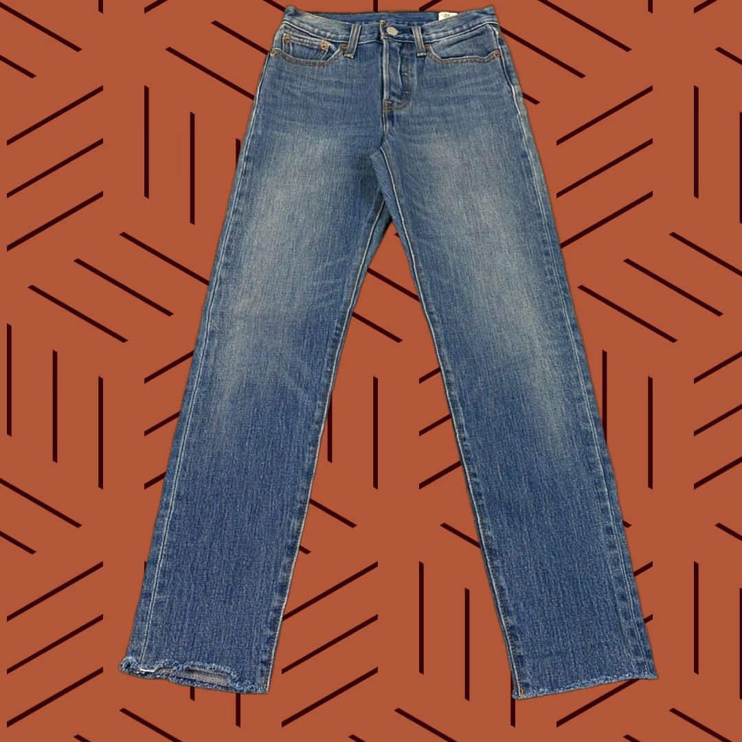Levi's Levi's Women's Tapered Jeans 24x27.5 Blue Wash 90s Retro Cotton Denim Mid Rise Button Fly Size 42" / US 20 - 1 Thumbnail