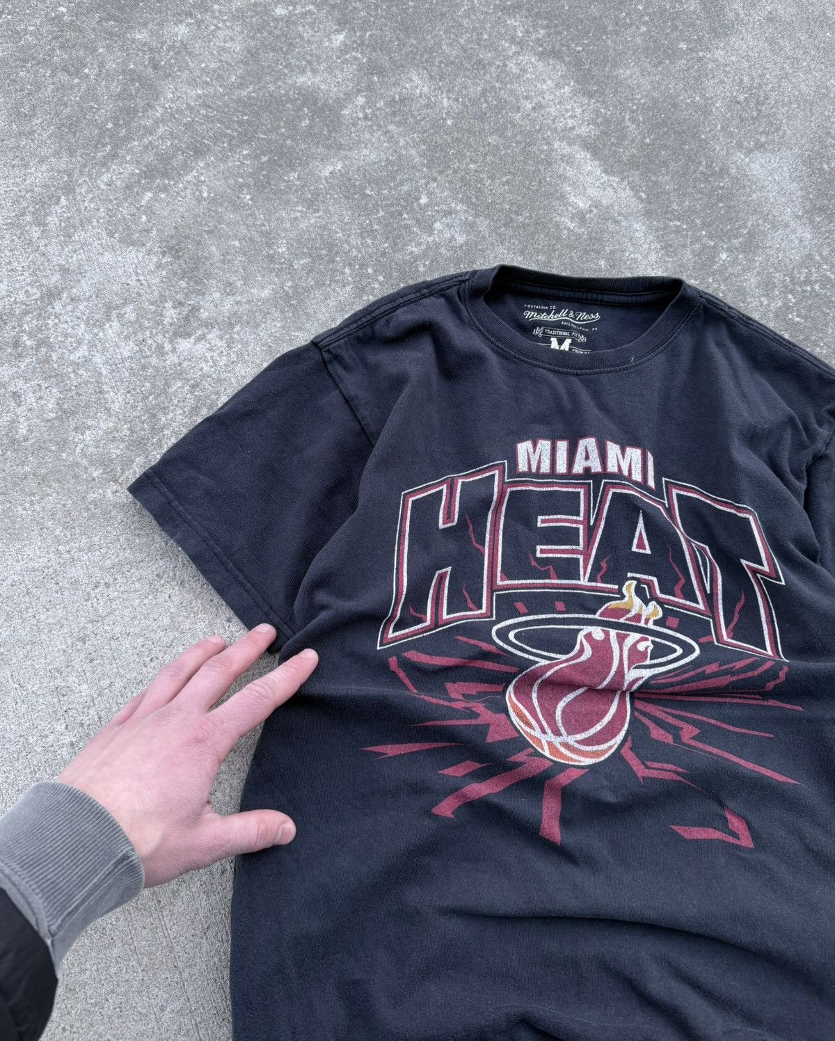 Other Vintage NBA y2k streetwear sportswear band t-shirt Size US M / EU 48-50 / 2 - 7 Thumbnail