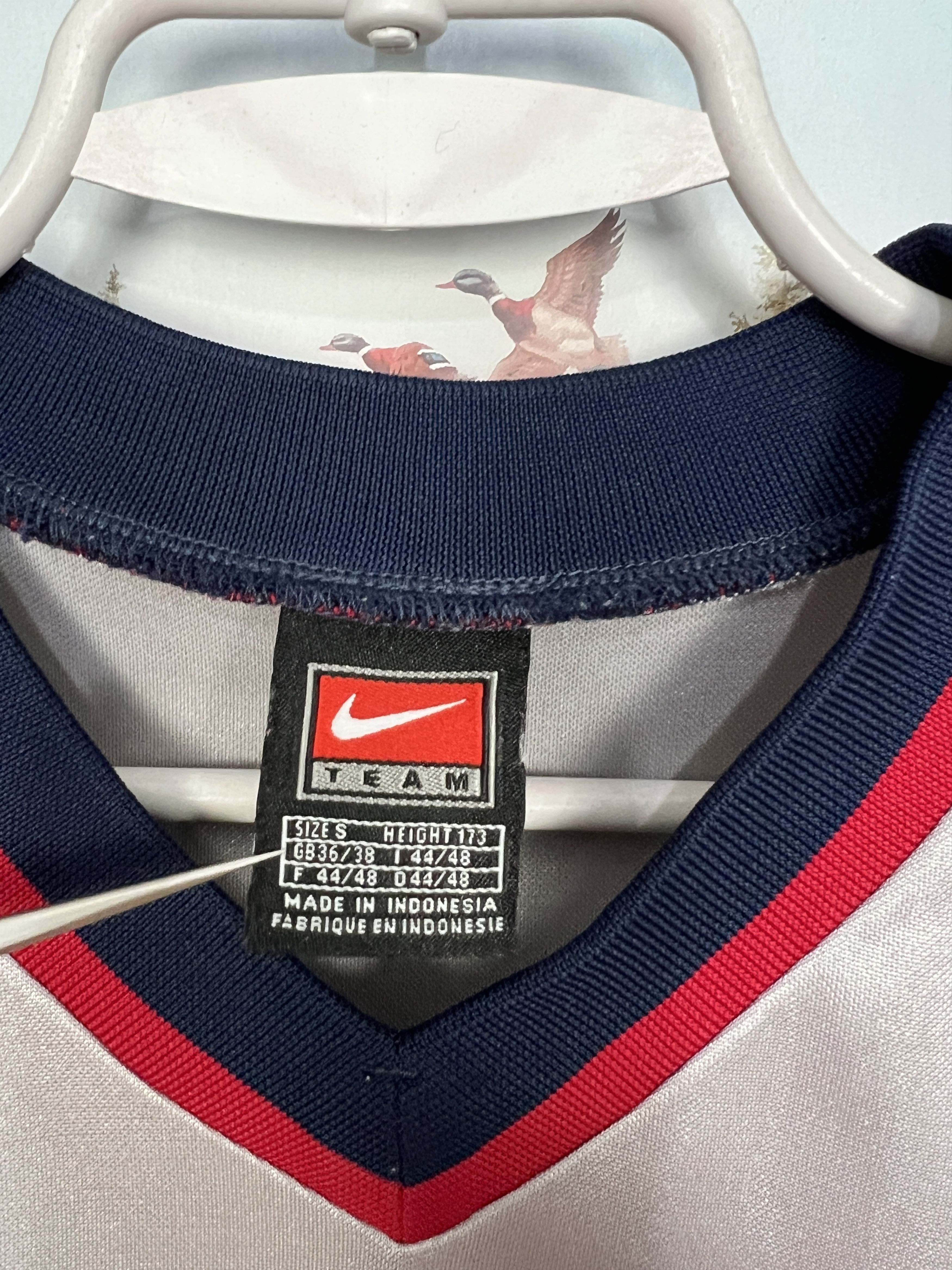 Nike Barcelona Away football shirt Soccer Jersey Trikot Camiseta Size US S / EU 44-46 / 1 - 7 Thumbnail