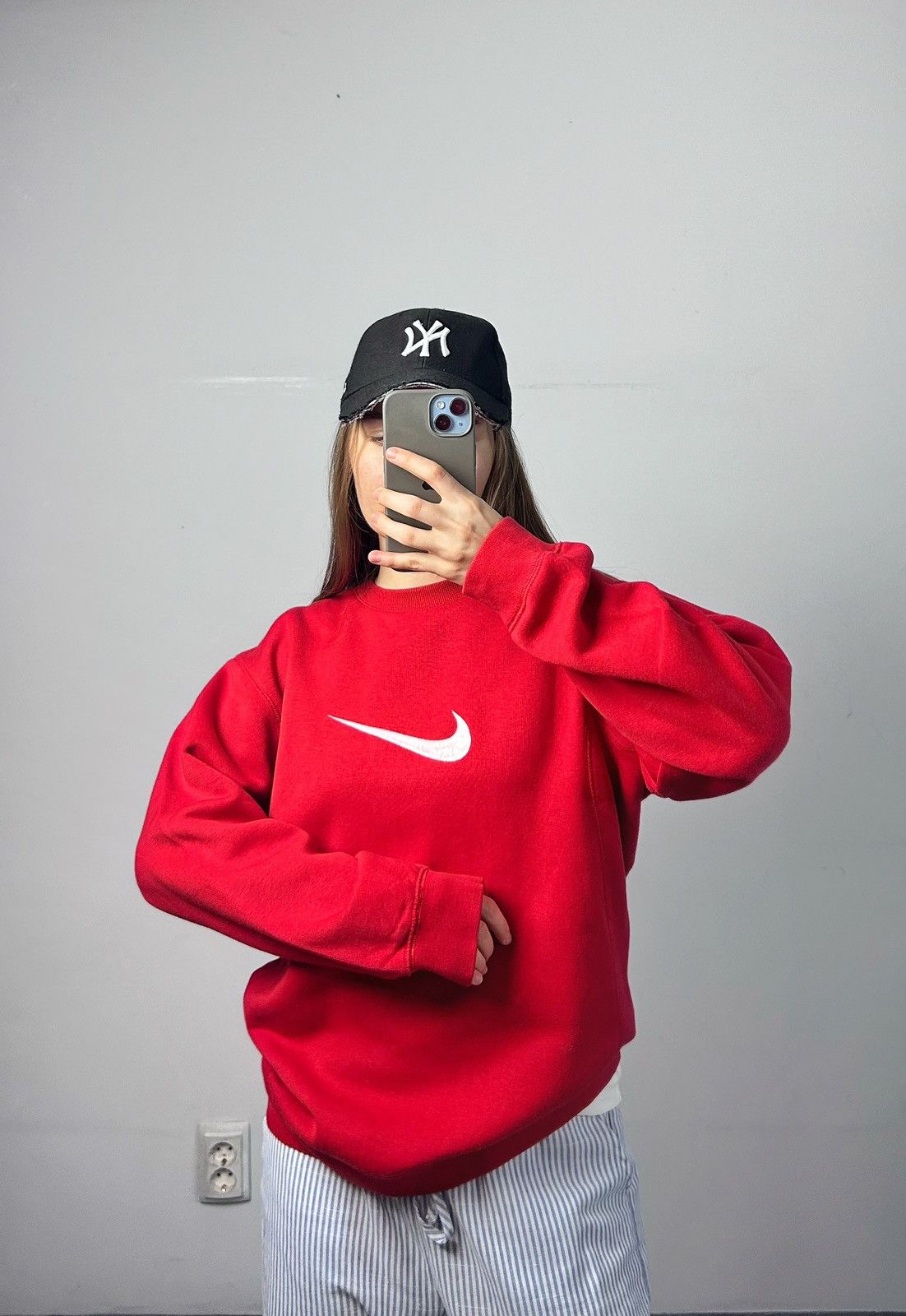 Nike Vintage sweatshirt nike big logo swoosh red Size US XS / EU 42 / 0 - 7 Thumbnail