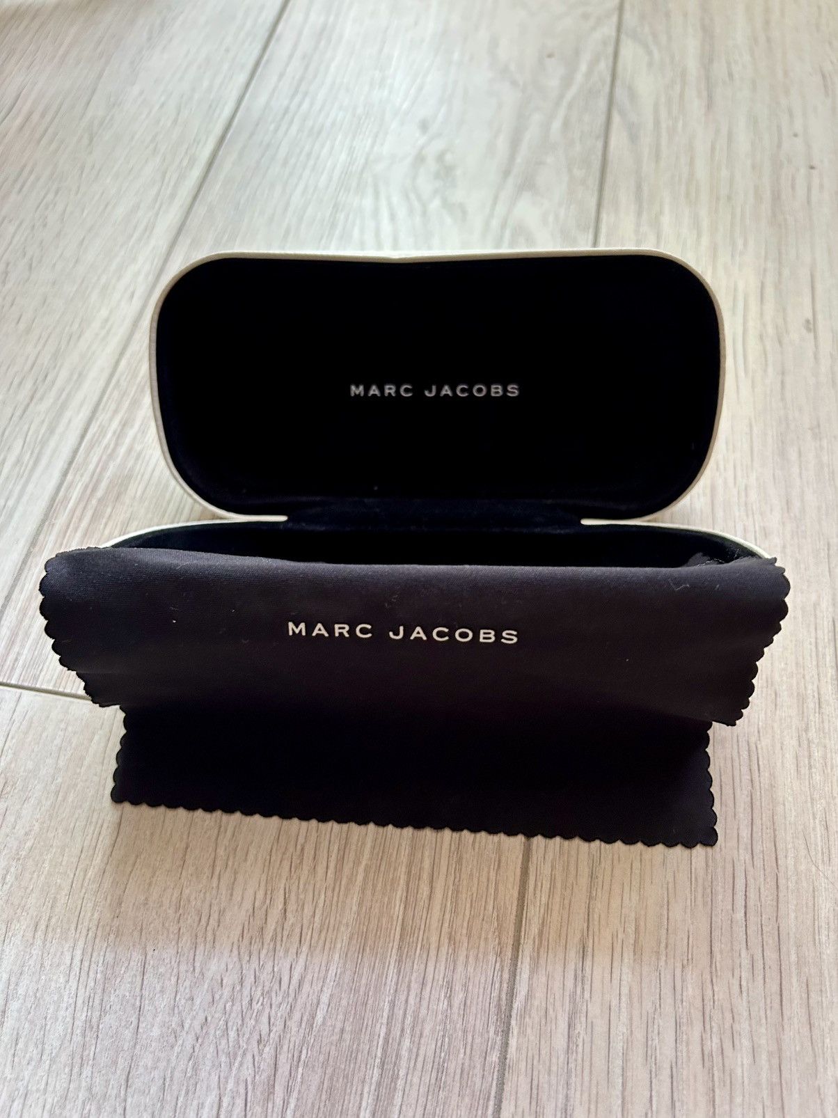 Marc Jacobs Marc Jacobs black women sunglasses Size ONE SIZE - 6 Thumbnail