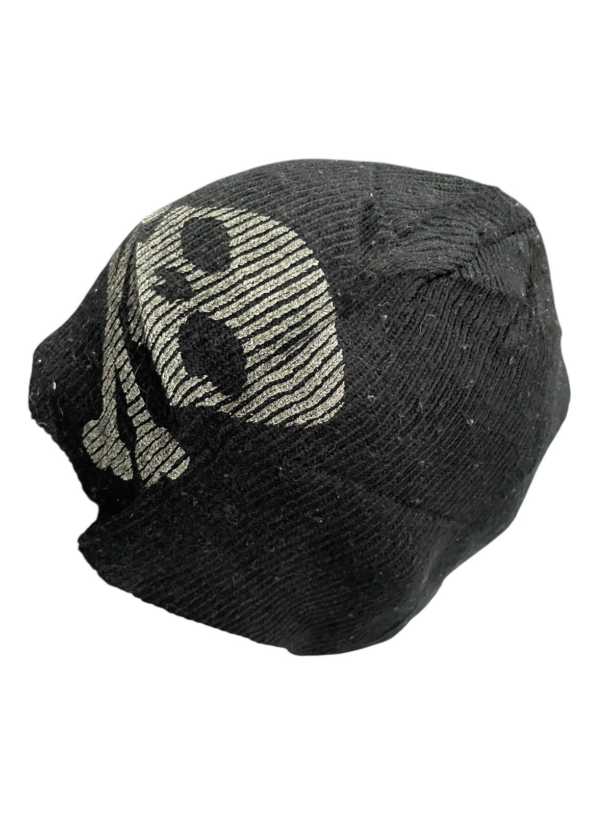 VTG SKULLY BEANIE