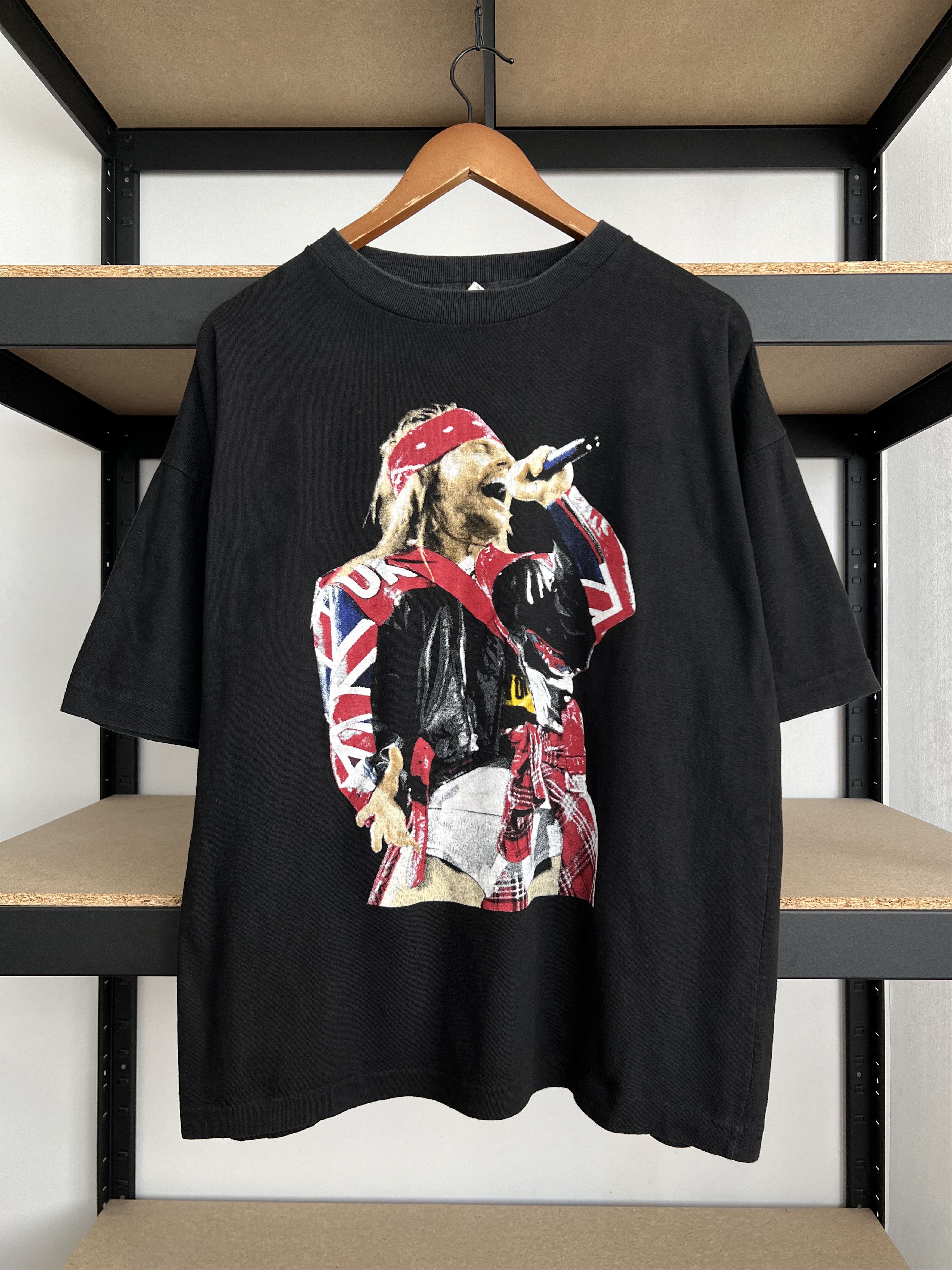 Band Tees Vintage 90s Guns N Roses Axl Rose Black T-shirt Size US XL / EU 56 / 4 - 2 Thumbnail