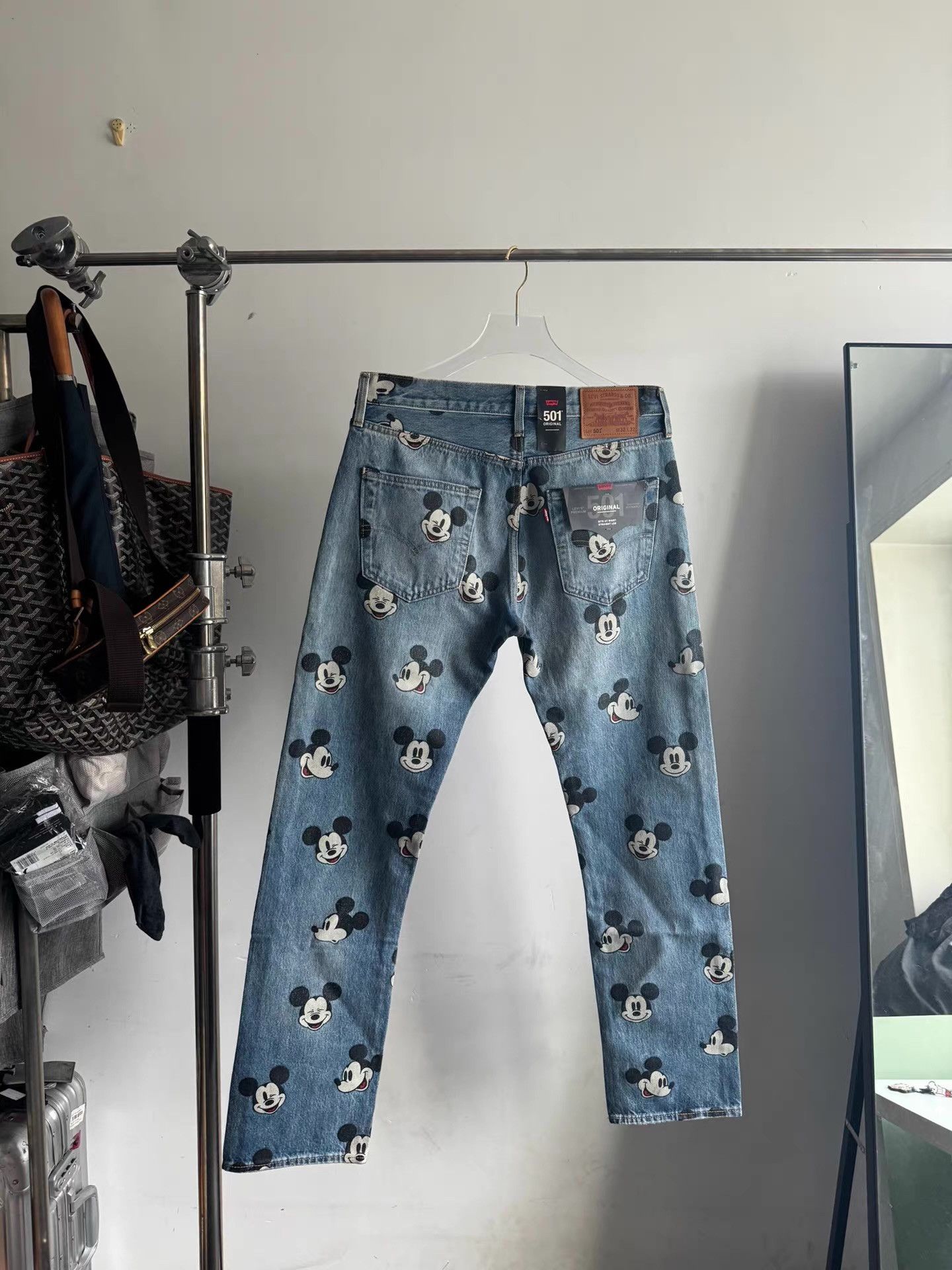 Levi's Levi's x Disney Mickey Mouse Co-branded Jeans Q17 Size US 36 / EU 52 - 2 Thumbnail