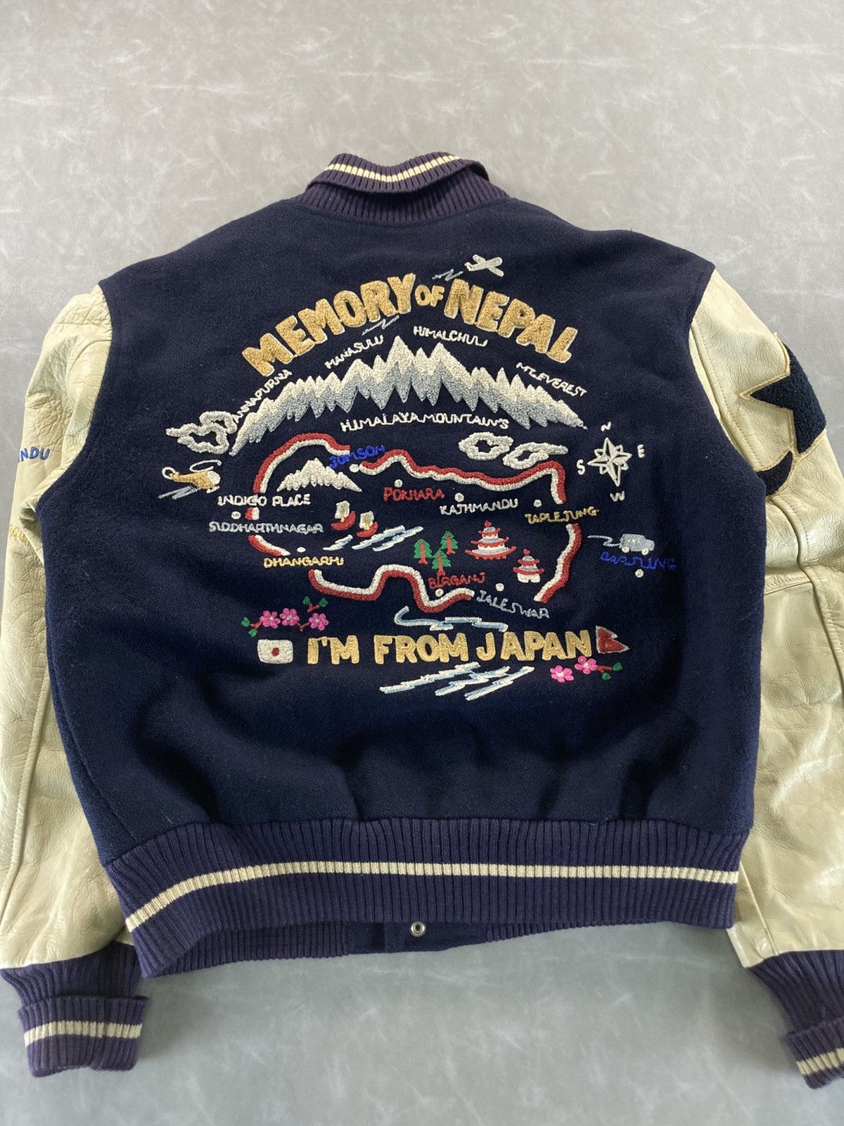 Other Memory of napal ,Im from japan Size US L / EU 52-54 / 3 - 1 Thumbnail