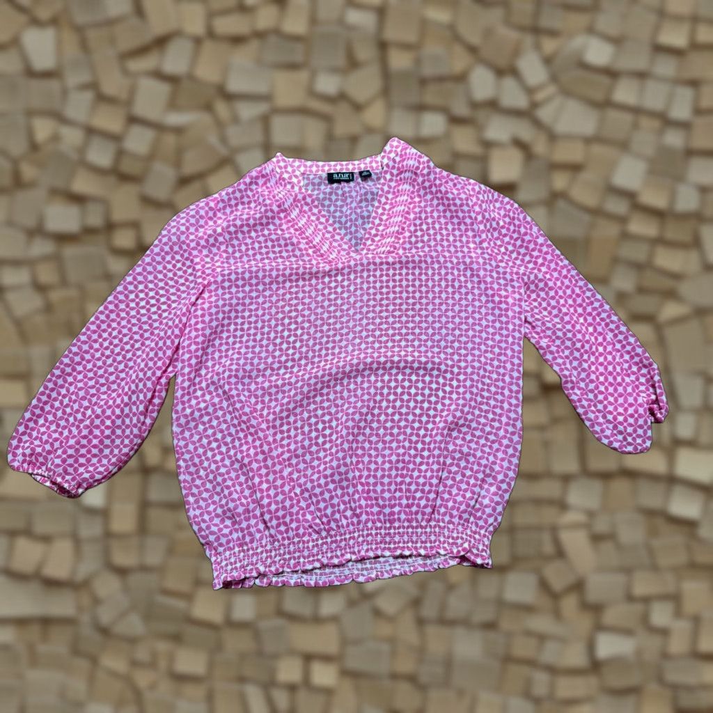 Gloverall a.n.a Blouse Women's Petite Small White Pink Allover Print V-neck Size S / US 4 / IT 40 - 1 Thumbnail
