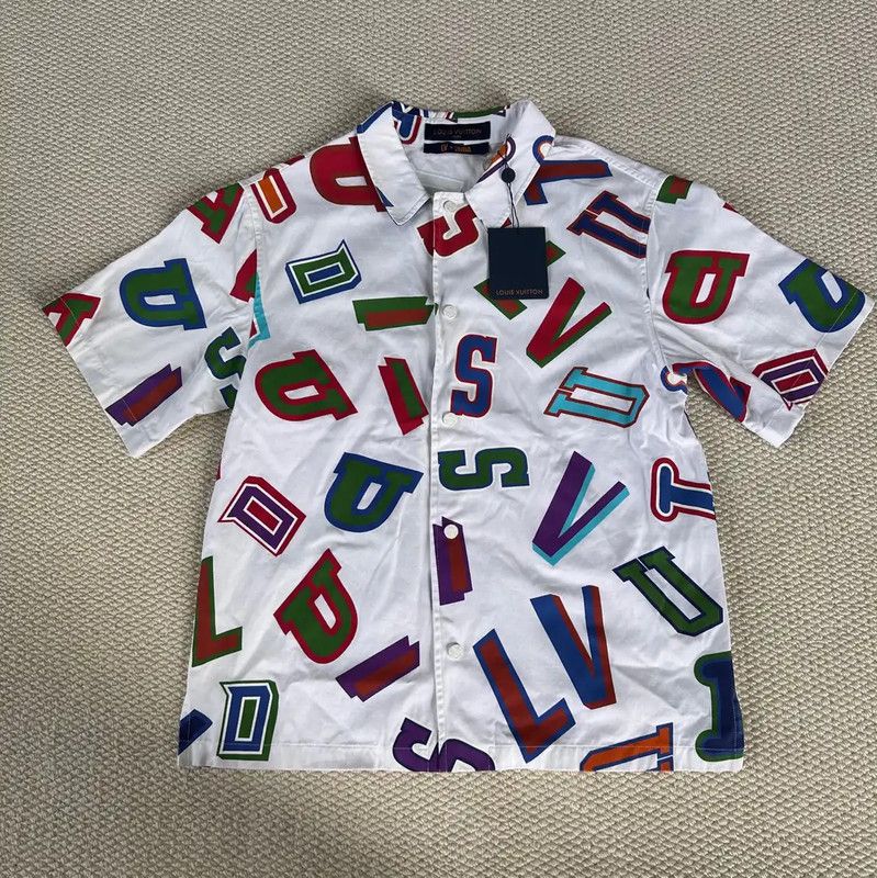 Louis Vuitton Louis Vuitton Colorful Logo Women's T-Shirt 0089 Size M / US 6-8 / IT 42-44 - 1 Thumbnail