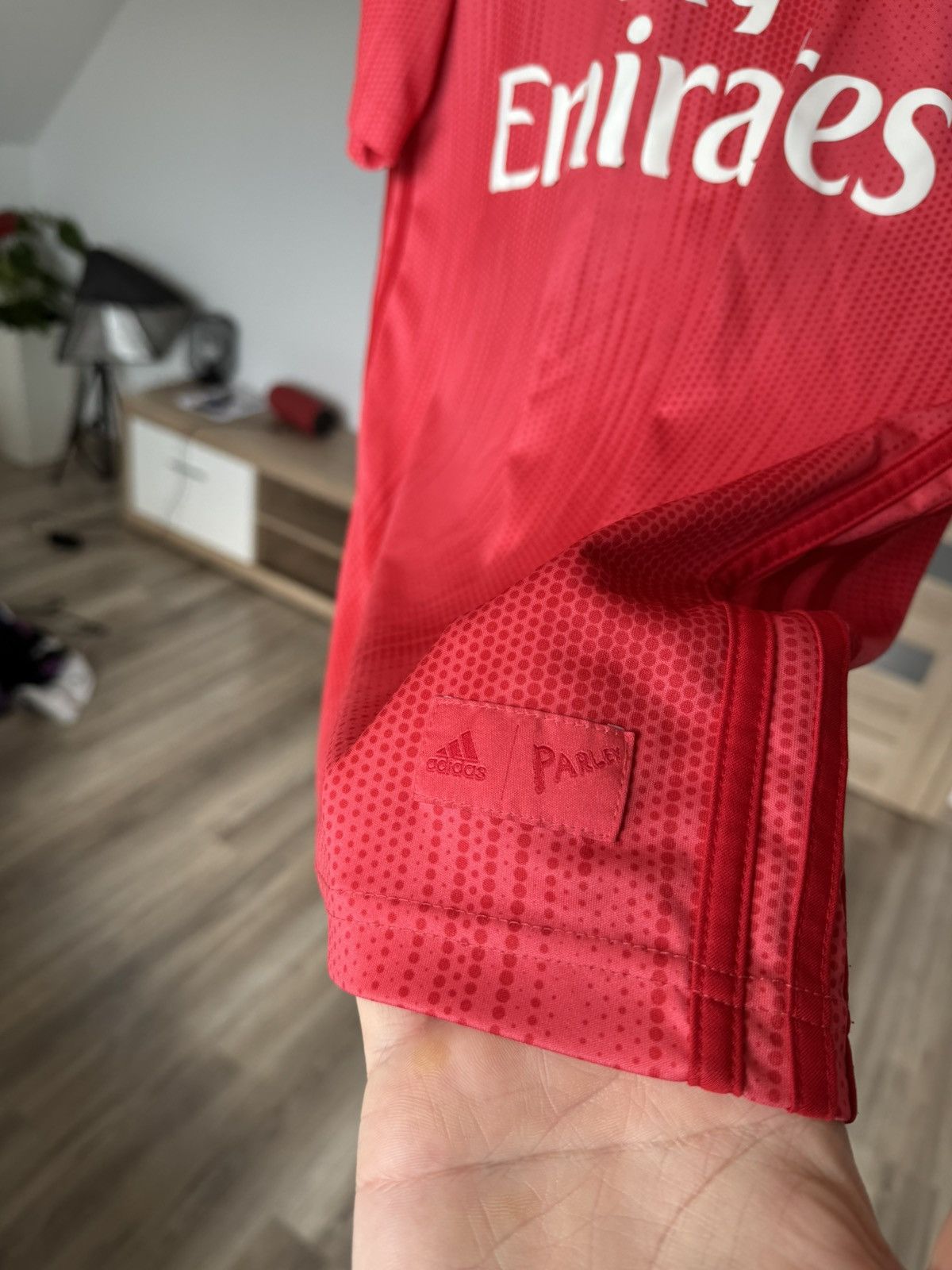 Adidas Adidas Jersey Real Madrid 2018-19 3rd Kit Red Size US S / EU 44-46 / 1 - 3 Thumbnail