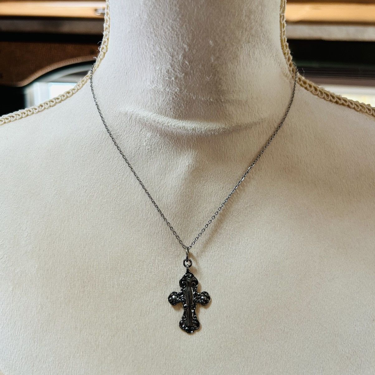 Handmade Handcrafted vintage filigree cross pendant on chain necklace Size ONE SIZE - 2 Thumbnail
