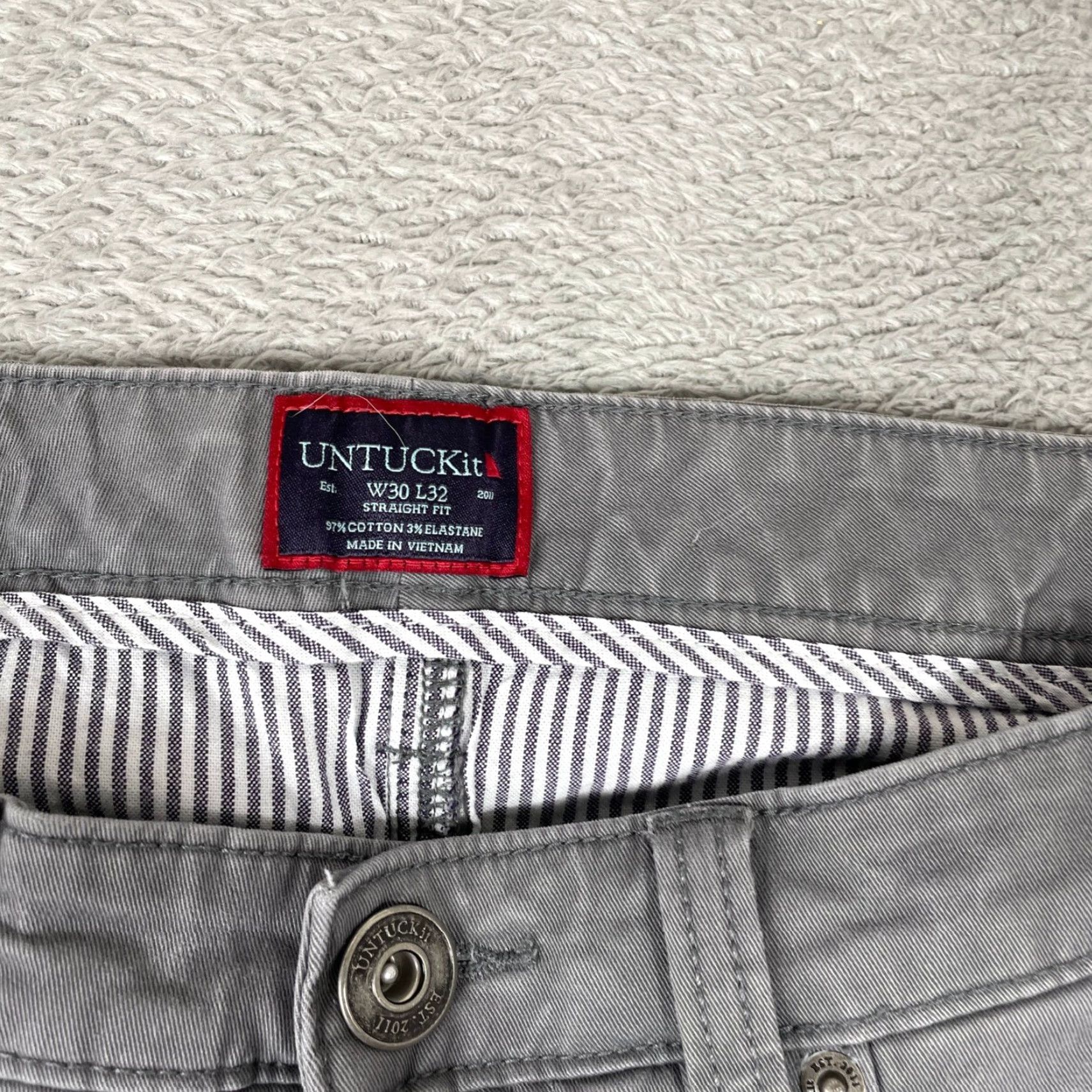 UNTUCKit UNTUCKit Don Santiago Pants Mens 30x31 Gray Straight Fit Chino Stretch Pants Size US 30 / EU 46 - 4 Thumbnail
