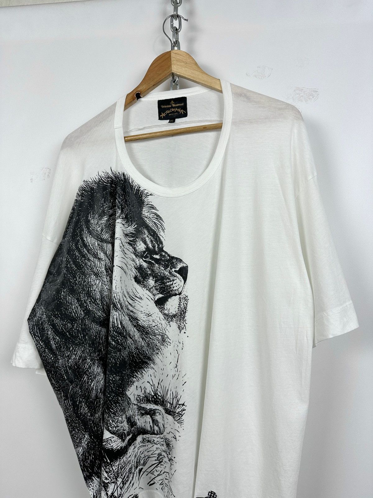 Vivienne Westwood Vivienne Westwood Anglomania Graphic Lion Orb White T-Shirt Size US XL / EU 56 / 4 - 4 Thumbnail