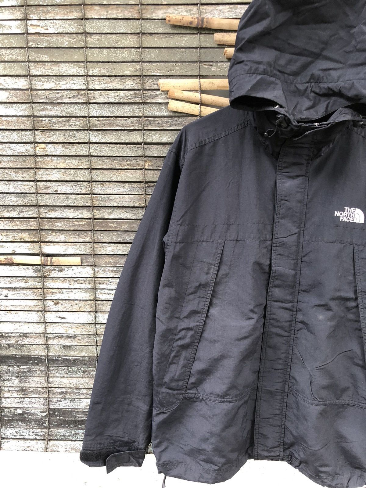 Japanese Brand 🔥🔥The North Face Windbreaker Jacket With Side Pocket Size US M / EU 48-50 / 2 - 4 Thumbnail
