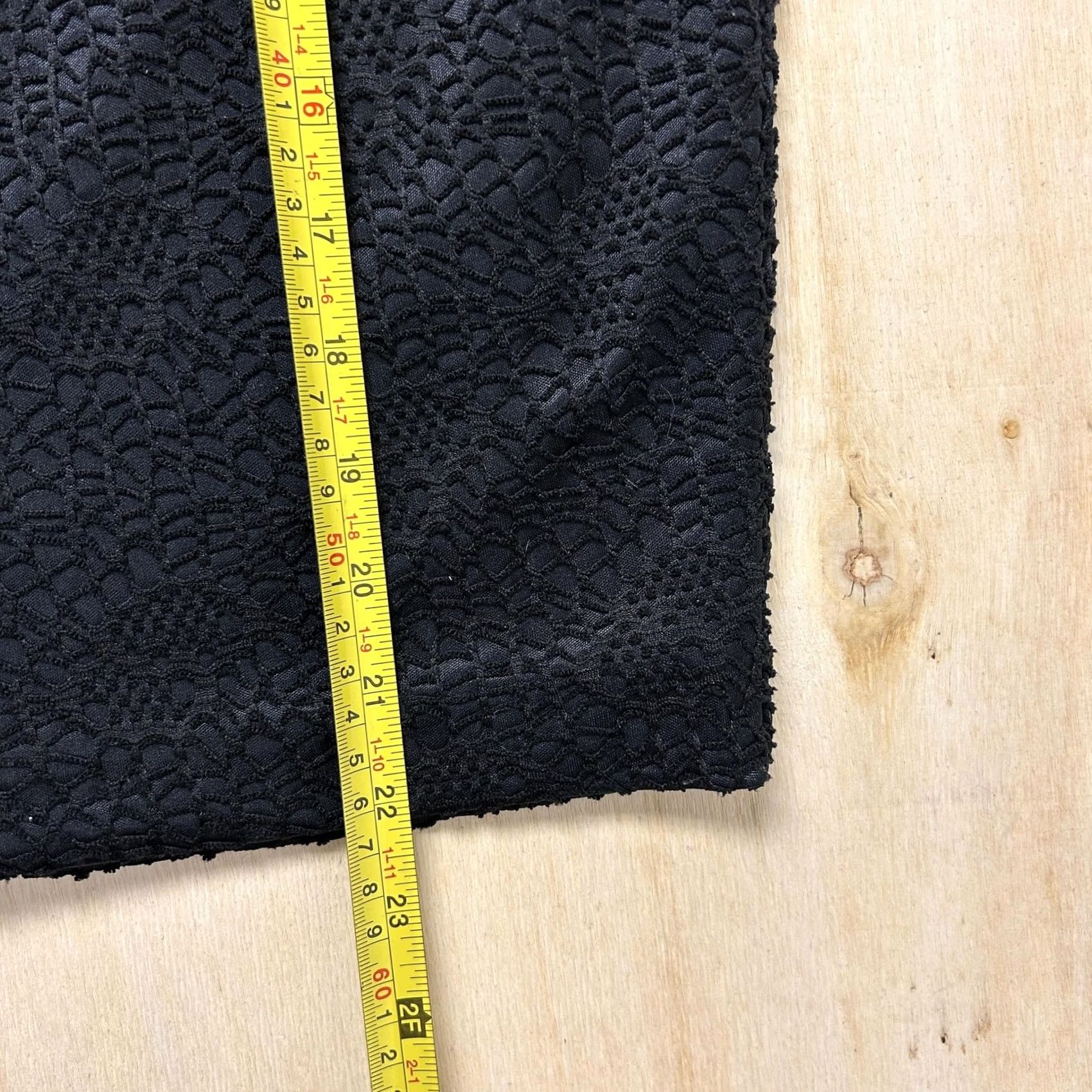 Mossimo Mossimo Skirt Womens Medium Black Lace Pencil Knee Length Lined Stretch Office Size 32" / US 10 / IT 46 - 5 Thumbnail