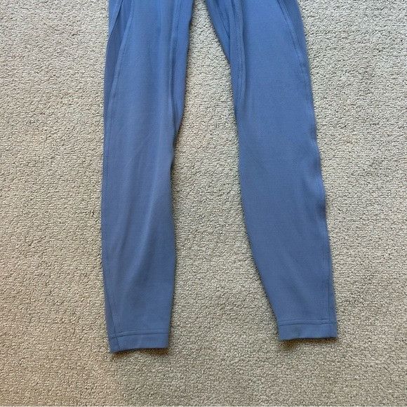 Lululemon lululemon Nulu Mesh Panels High-Rise Tight 25" Washed Denim Size 25" / US 0 / IT 36 - 3 Thumbnail