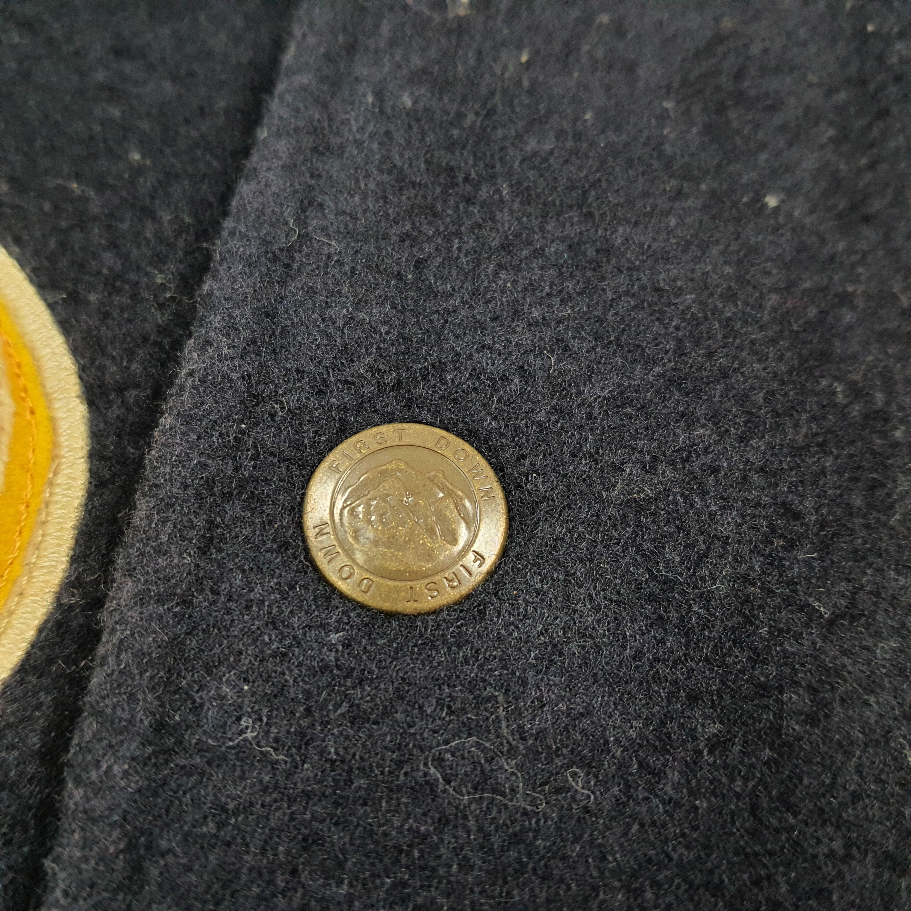 Vintage Vintage First Down Exploration USA Letterman Jacket C291N34 Size US L / EU 52-54 / 3 - 9 Thumbnail