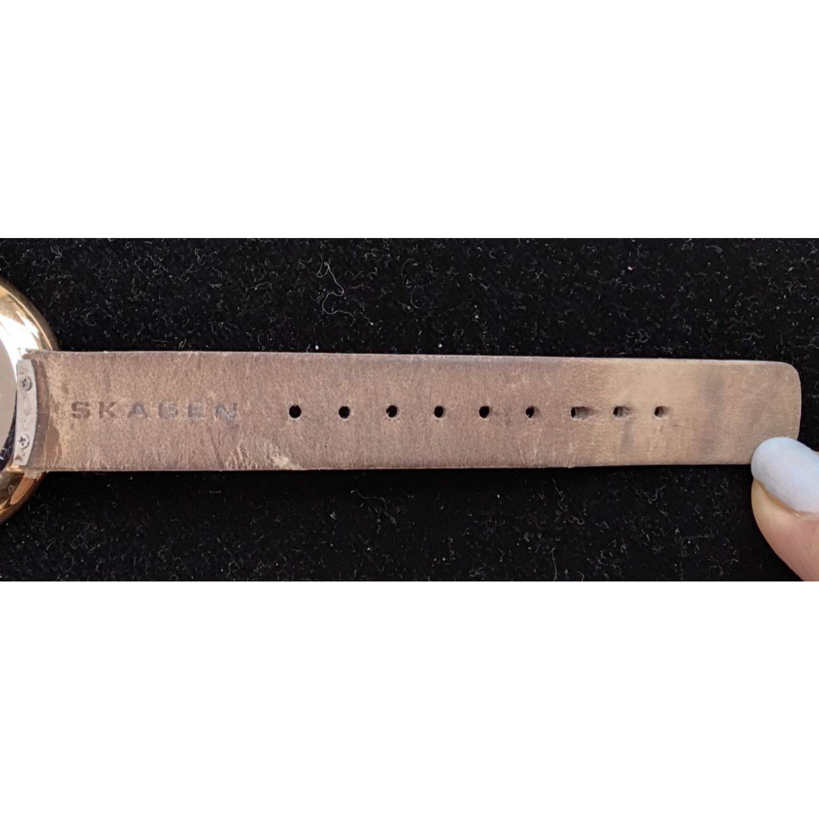 Skagen Skagen Denmark Ladies Watch SKWZ139 Gold Bezel Gray Band Size ONE SIZE - 9 Thumbnail