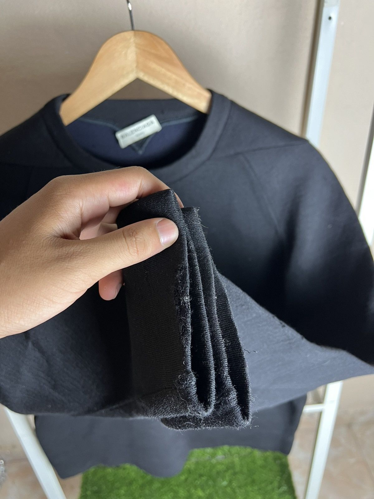 Balenciaga Distress Balenciaga Polyster Sweatshirt Black Plain Size US M / EU 48-50 / 2 - 3 Thumbnail