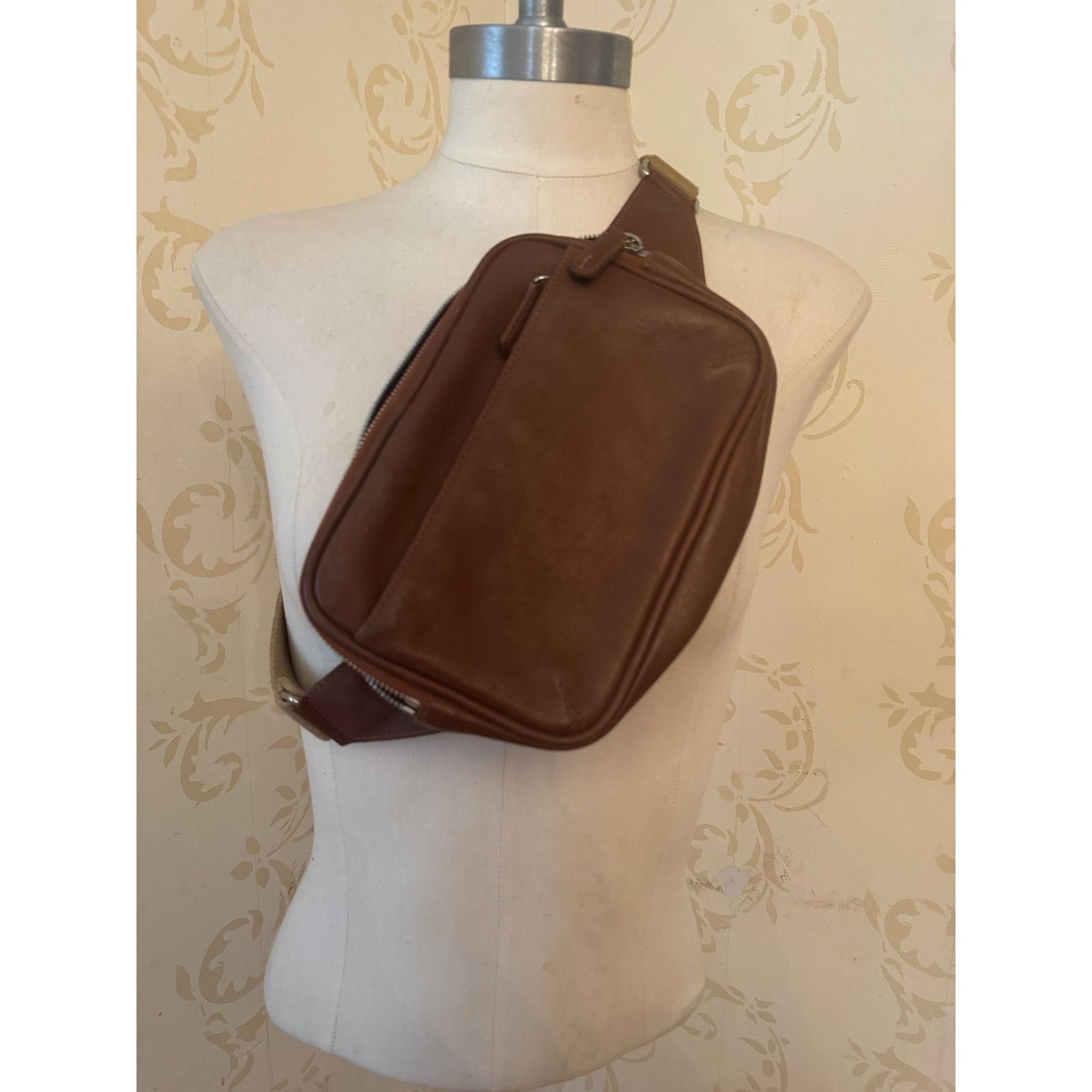 Coach Coach Leather Fanny Pack Handbag Size ONE SIZE - 1 Thumbnail