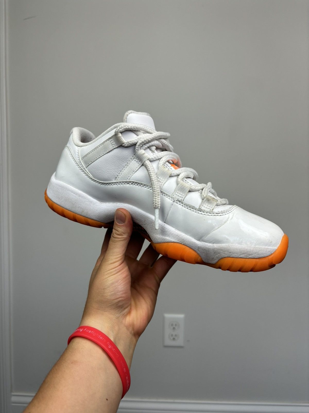 Jordan Brand Jordan 11 Retro Low Citrus (2021) (Women's) Size US 7 / EU 40 - 2 Thumbnail