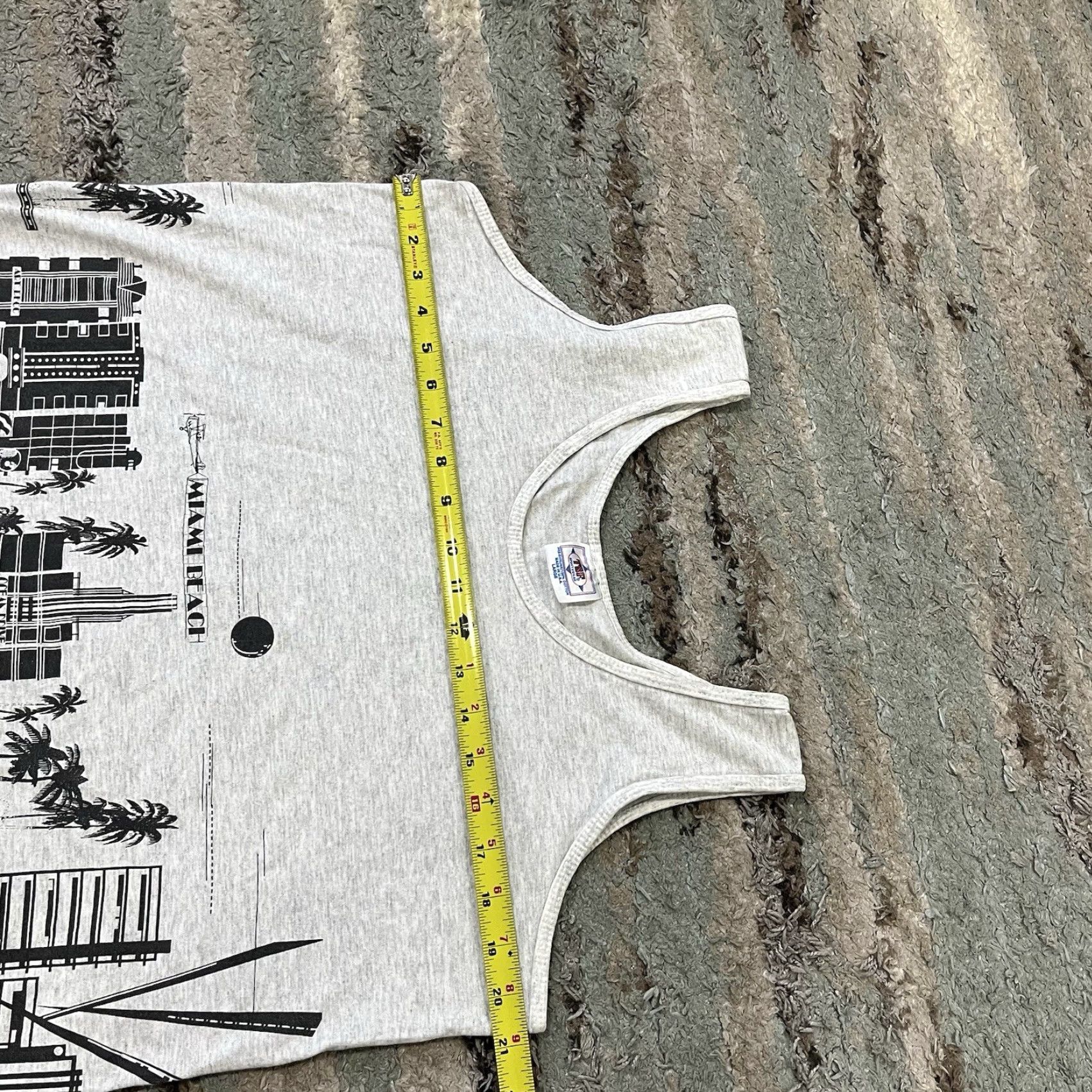 Vintage VINTAGE TSF Sportswear Tank Top Unisex Adults Large Gray Cotton 80s USA Sports All Over Print Shirt Women/Men? Size US L / EU 52-54 / 3 - 4 Thumbnail
