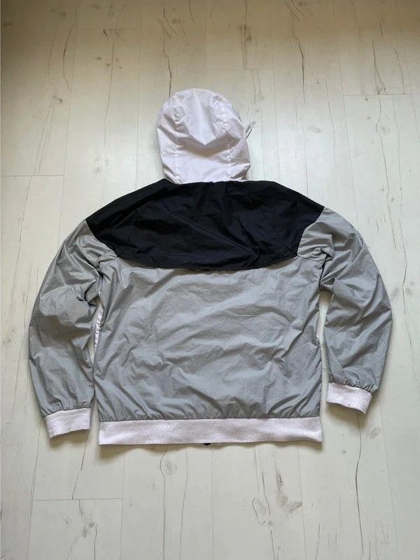 Nike Nike 2018 Windbreaker Jacket Hoodie Zip Lightweight Sz M Size US M / EU 48-50 / 2 - 12 Thumbnail