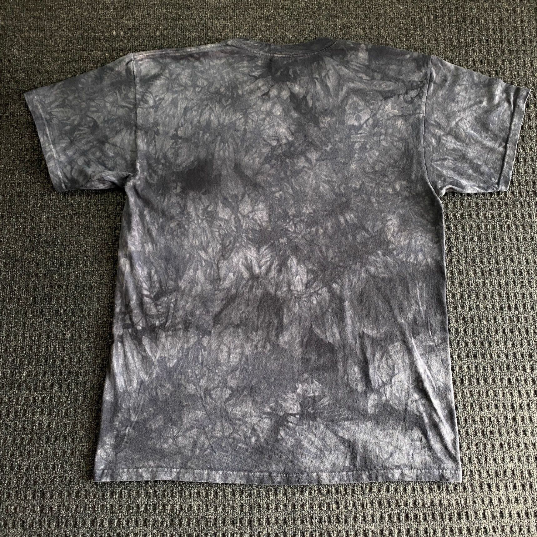 The Mountain VINTAGE The Mountain Tie Dye T Shirt Dragon Cross Fantasy Black Gray L 90s y2k Shirt Adult Unisex Gray Dragon 90s Hippie Retro USA Shirt Size US L / EU 52-54 / 3 - 5 Thumbnail