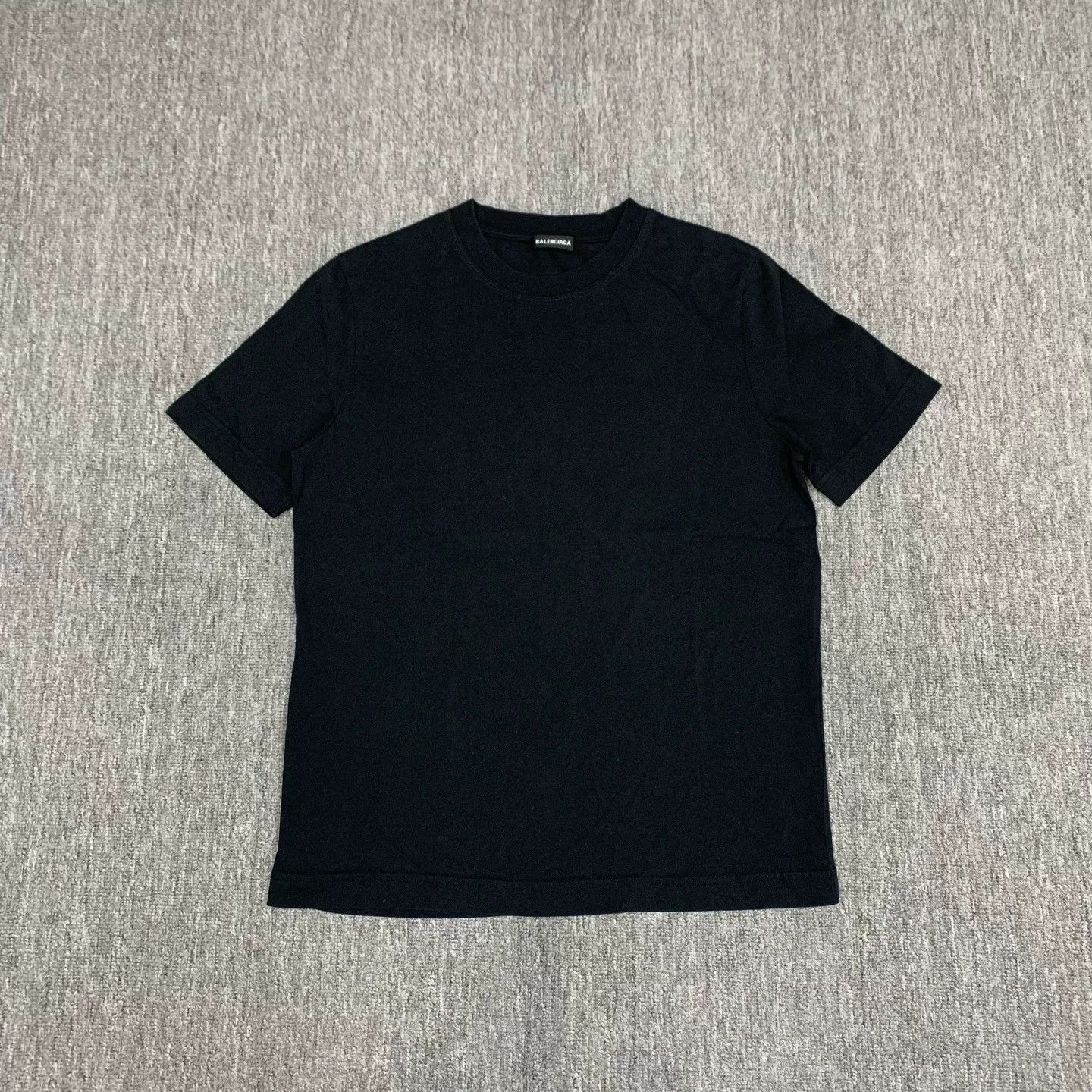 Balenciaga Balenciaga Black Short Sleeve T-Shirt Size US S / EU 44-46 / 1 - 1 Thumbnail