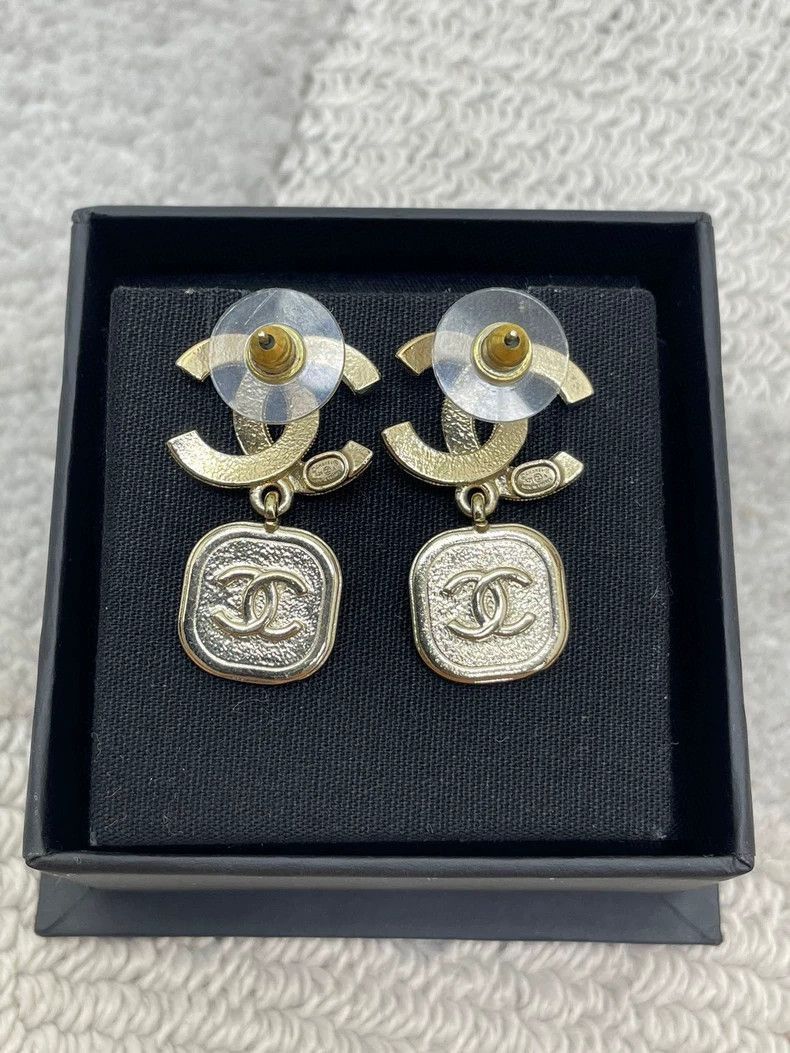 Chanel Chanel Castle Earrings for Women Size ONE SIZE - 5 Thumbnail
