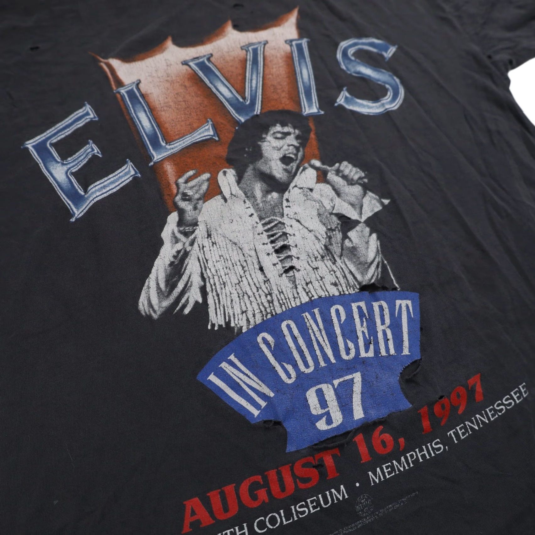 Vintage VINTAGE Distressed 1997 Elvis in Concert Band Tee Black Mens L Size US L / EU 52-54 / 3 - 5 Thumbnail