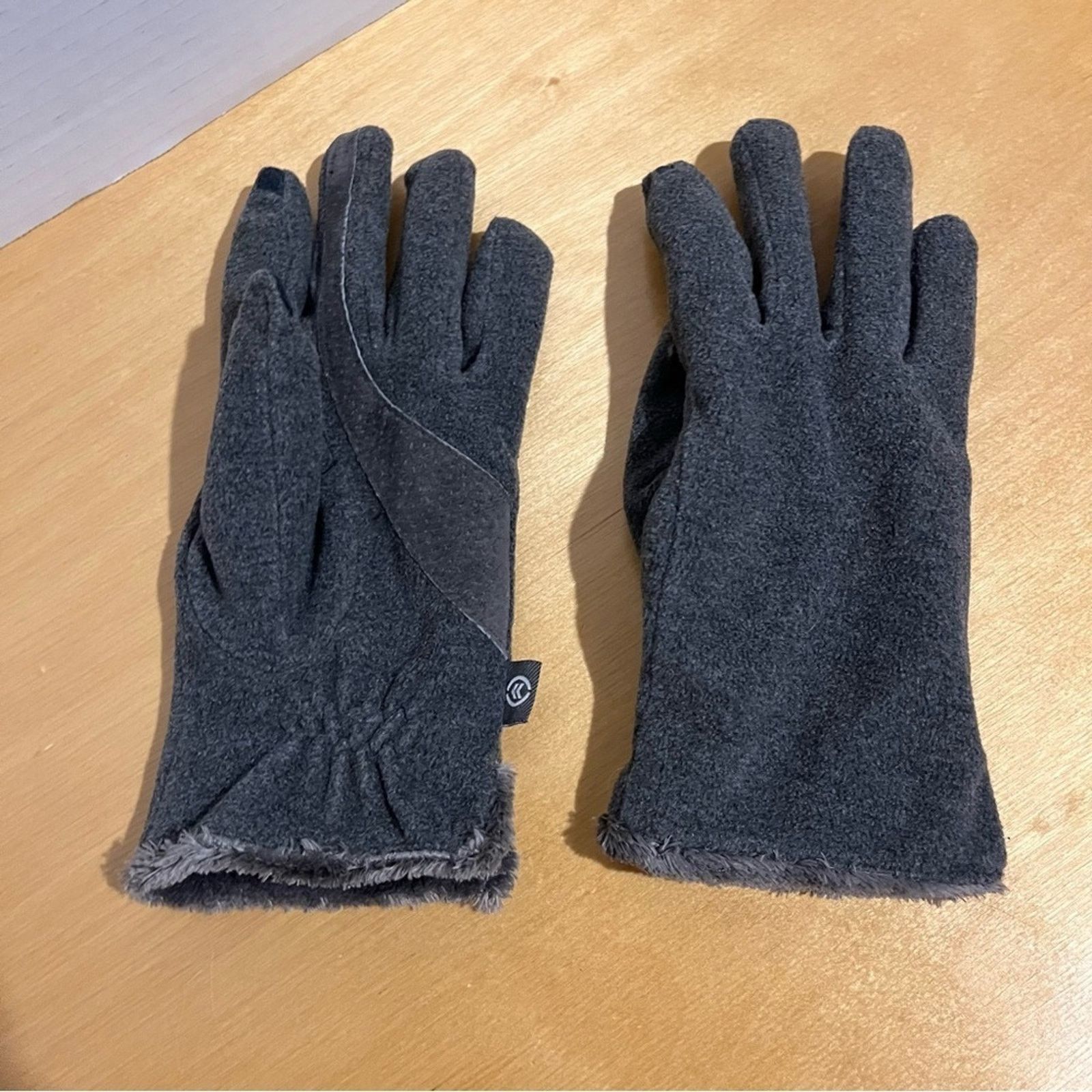 Other Isotoner Gloves Thinsulate Ultra Insulation Fleece Lined Size ONE SIZE - 1 Thumbnail