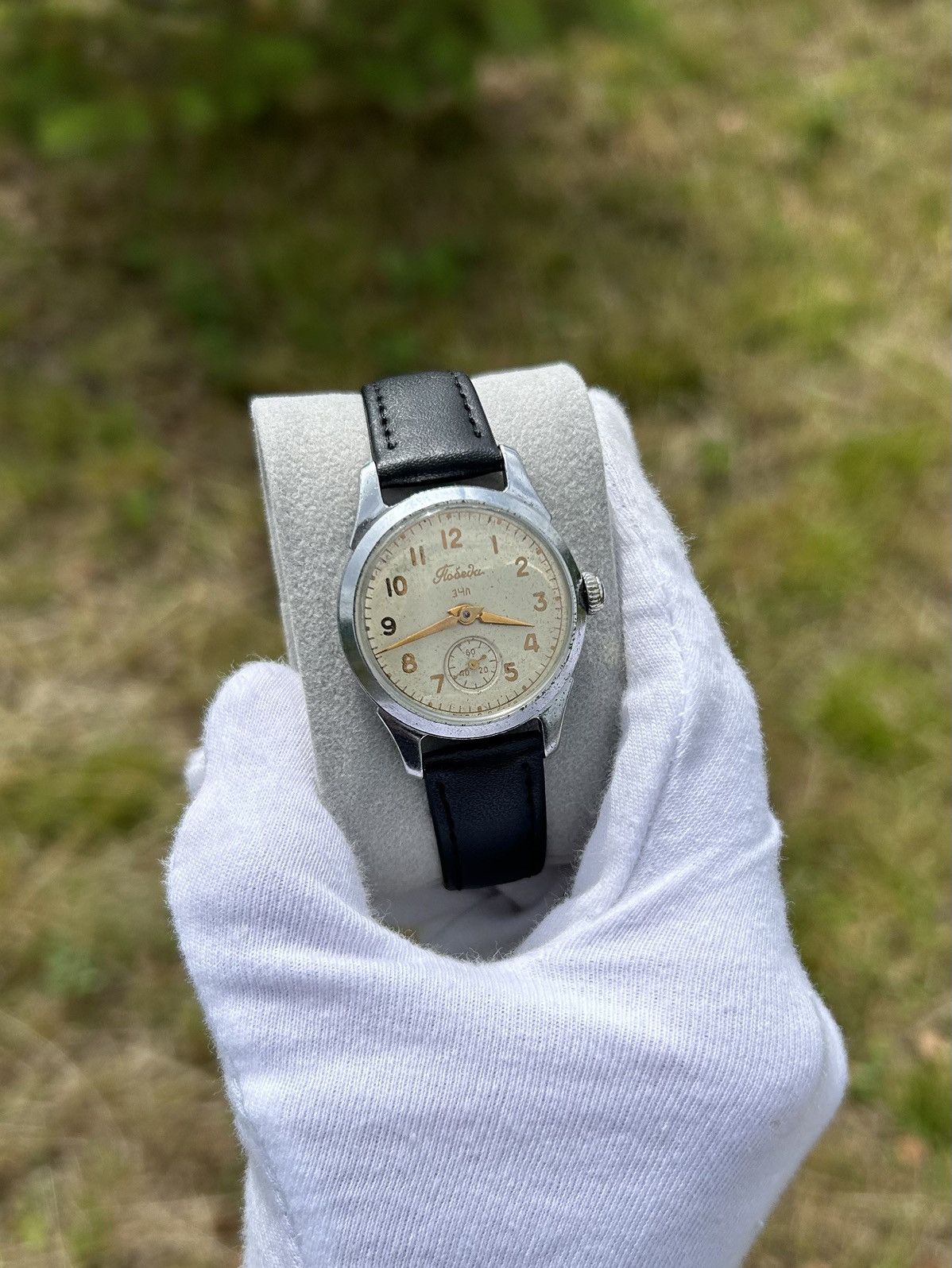Vintage Vintage Watch Pobeda USSR Soviet Mechanical Authentic 1950s Size ONE SIZE - 11 Thumbnail