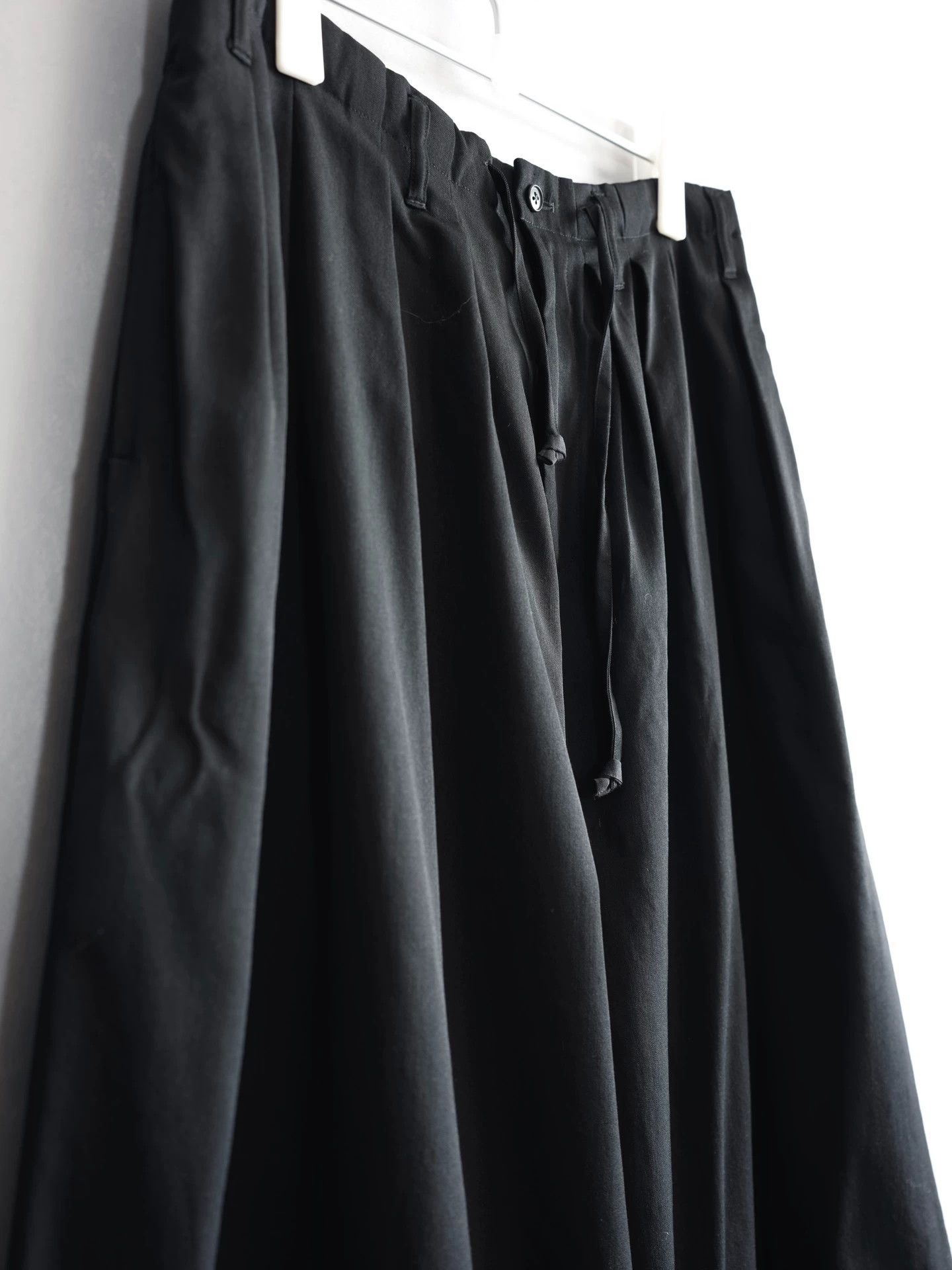 Yohji Yamamoto Yohji Yamamoto 19SS 12-Pleat Drawstring Balloon Wool Pants Size US 34 / EU 50 - 6 Thumbnail