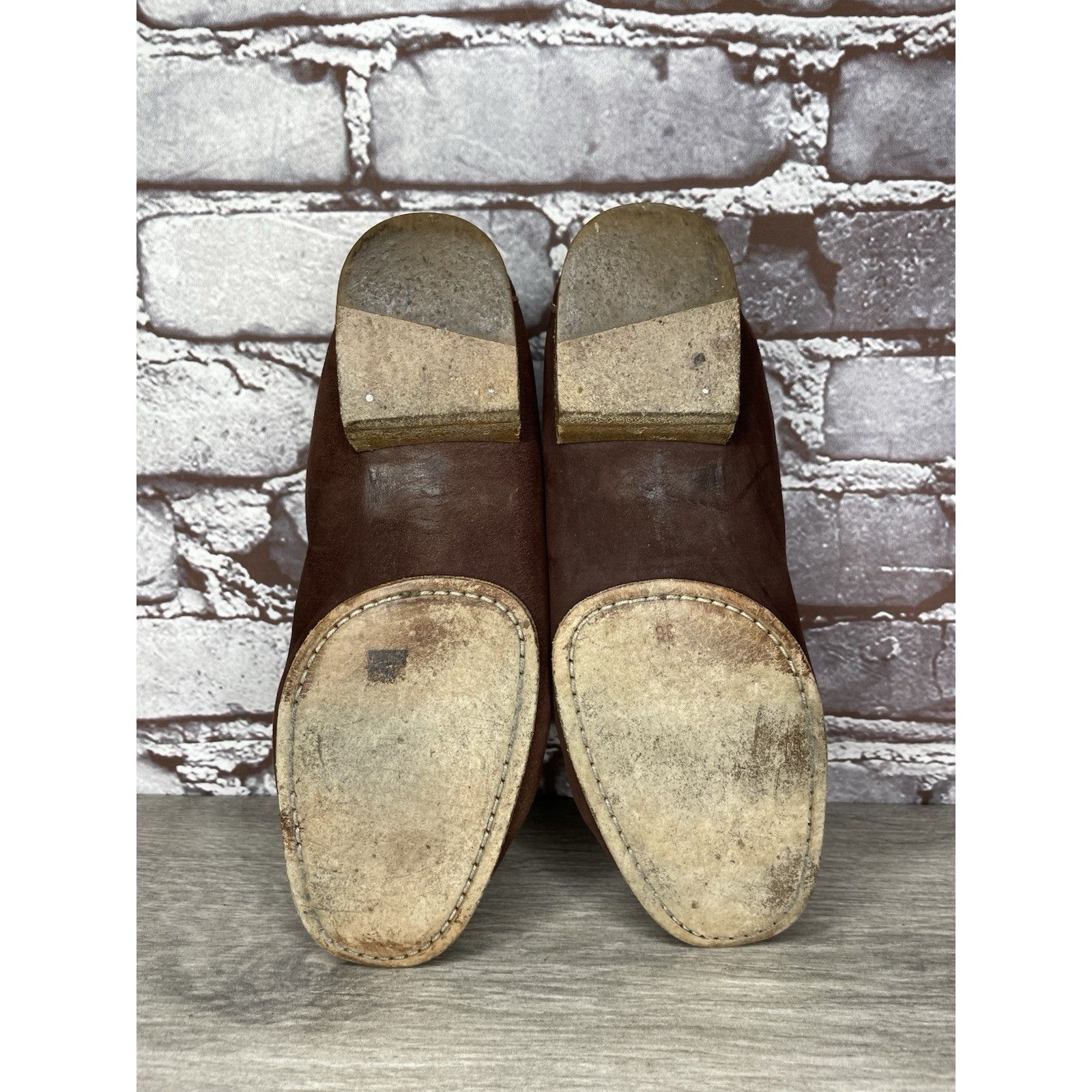 Giorgio Armani Giorgio Armani Brown Suede Loafers Leather Sole Driving Shoe Size US 6 / IT 36 - 24 Thumbnail