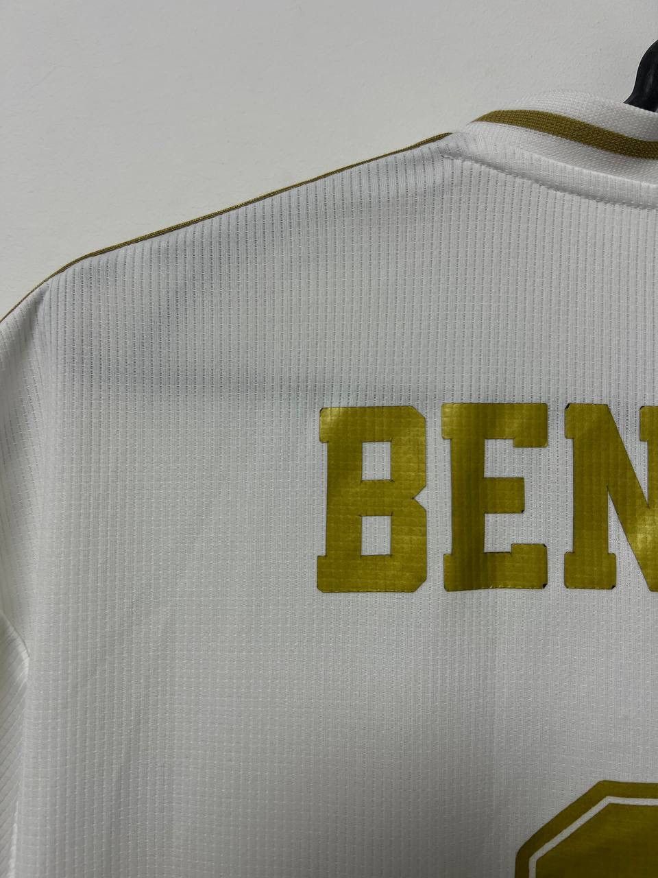 Adidas Real Madrid #9 Benzema 2019/2020 Home Football Shirt M Size US M / EU 48-50 / 2 - 24 Thumbnail