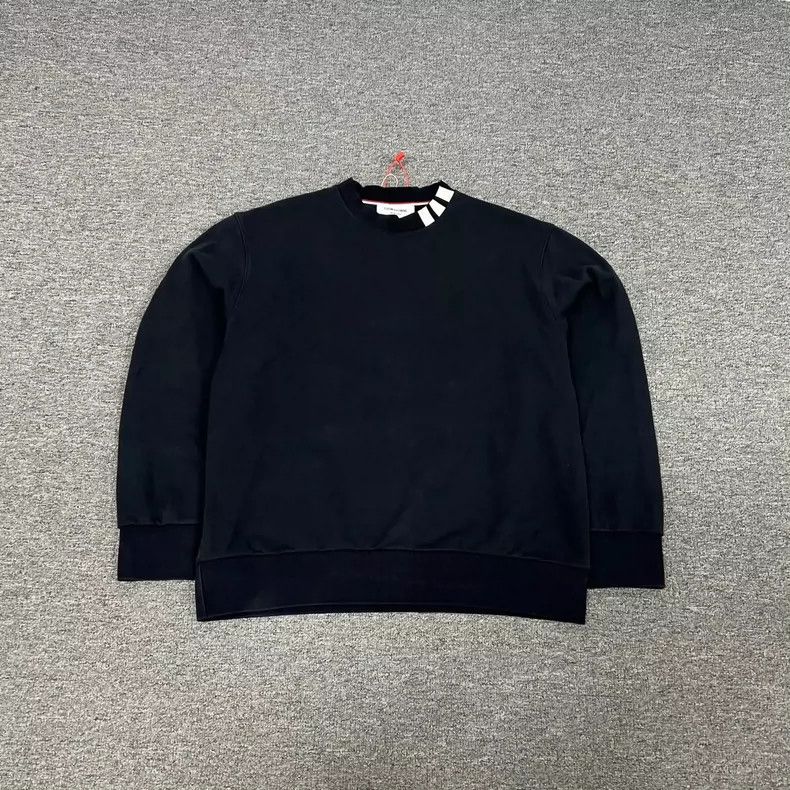 Thom Browne Thom Browne TB Four-Stripe Crewneck Sweatshirt - dmc Size US L / EU 52-54 / 3 - 1 Thumbnail