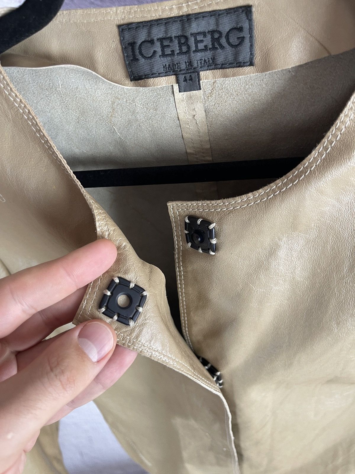 Iceberg Iceberg vintage beige made in Italy leather jacket Size M / US 6-8 / IT 42-44 - 14 Thumbnail
