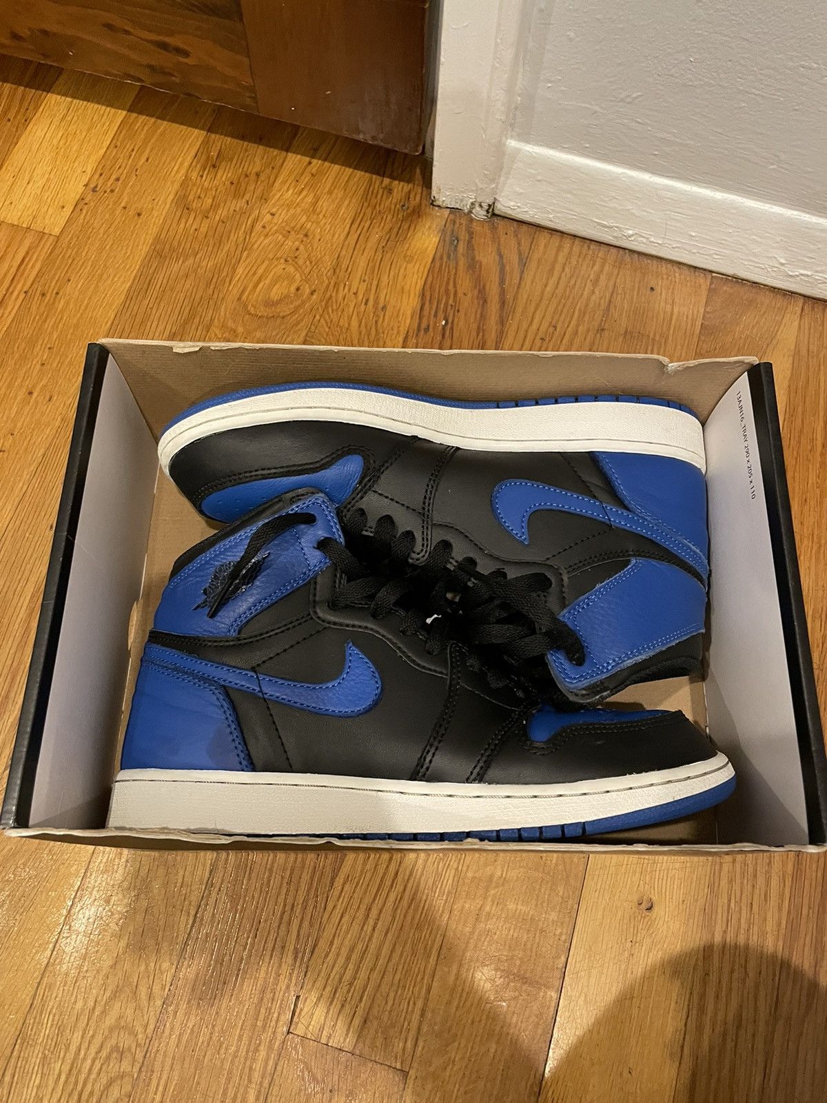 Jordan Brand × Nike Air Jordan 1 retro royal blue Size US 7 / EU 40 - 6 Thumbnail
