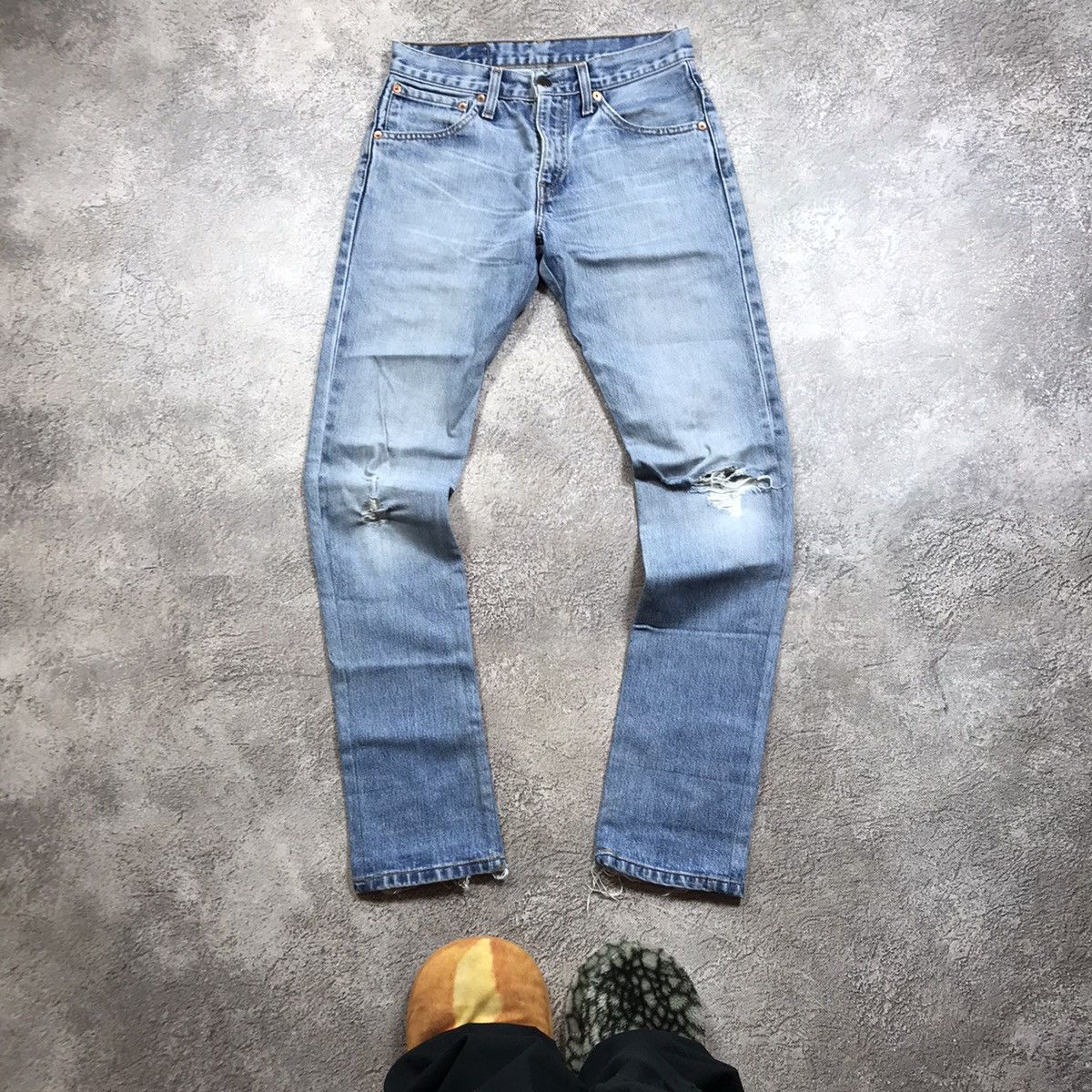 Vintage Vintage 90s Levis Distressed Baggy Jeans Grunge Thrashed 34 Size US 34 / EU 50 - 4 Thumbnail