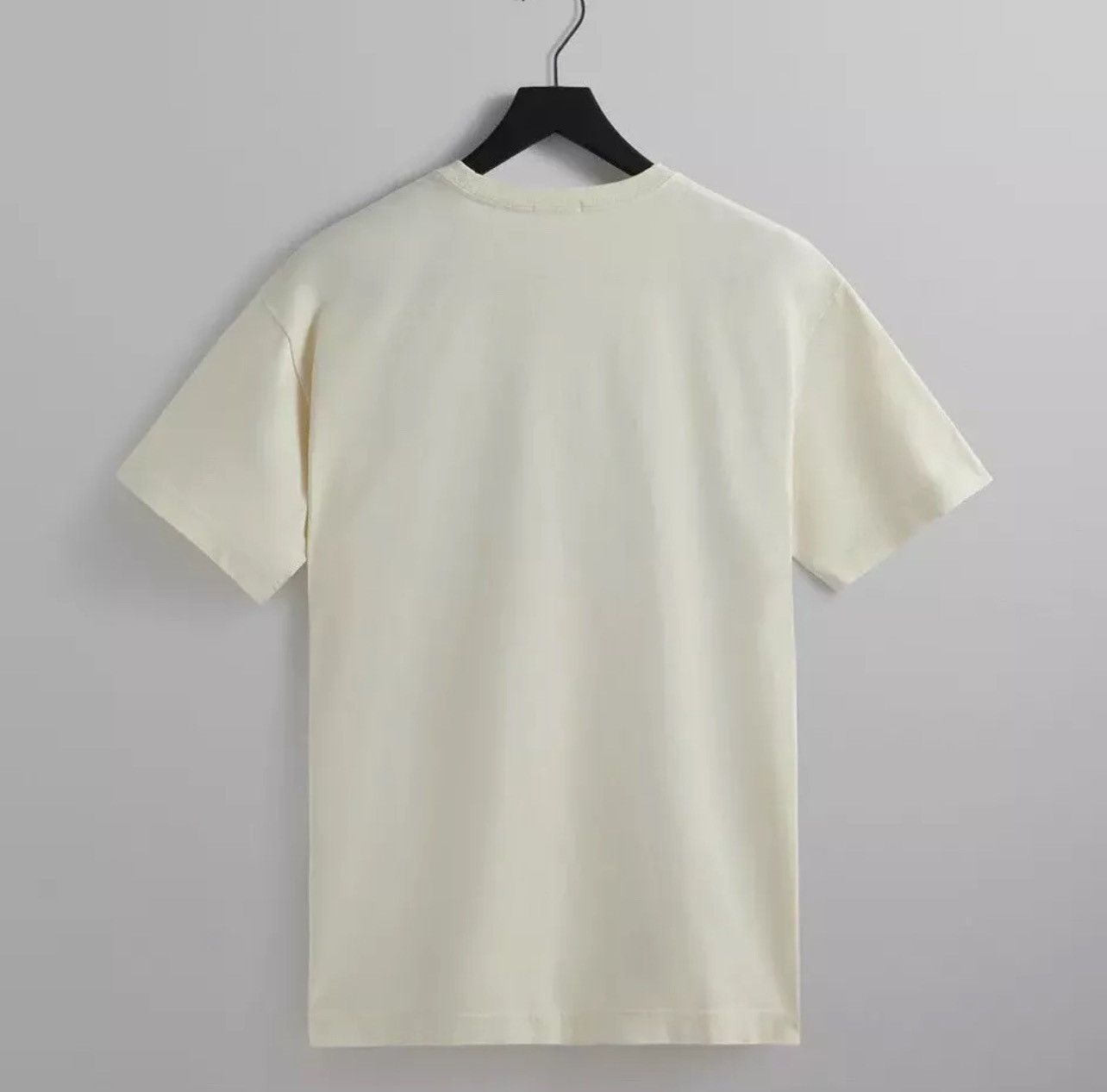 Kith KITH Kithmas Wreath Tee T-Shirt Men’s Size XL in Sandrift Size US XL / EU 56 / 4 - 2 Thumbnail
