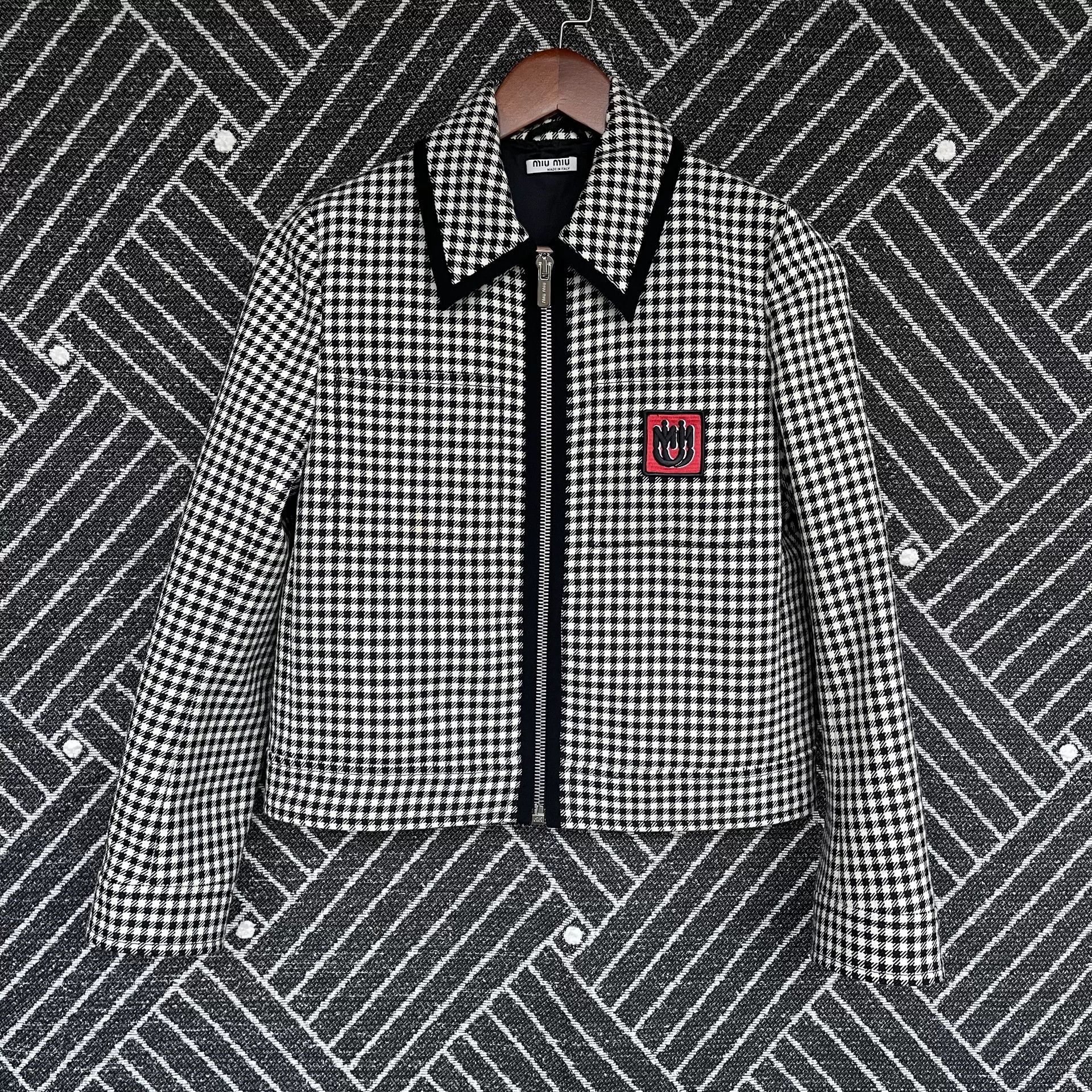 Miu Miu MiuMiu Black and White Houndstooth Wool Jacket Size US S / EU 44-46 / 1 - 1 Thumbnail