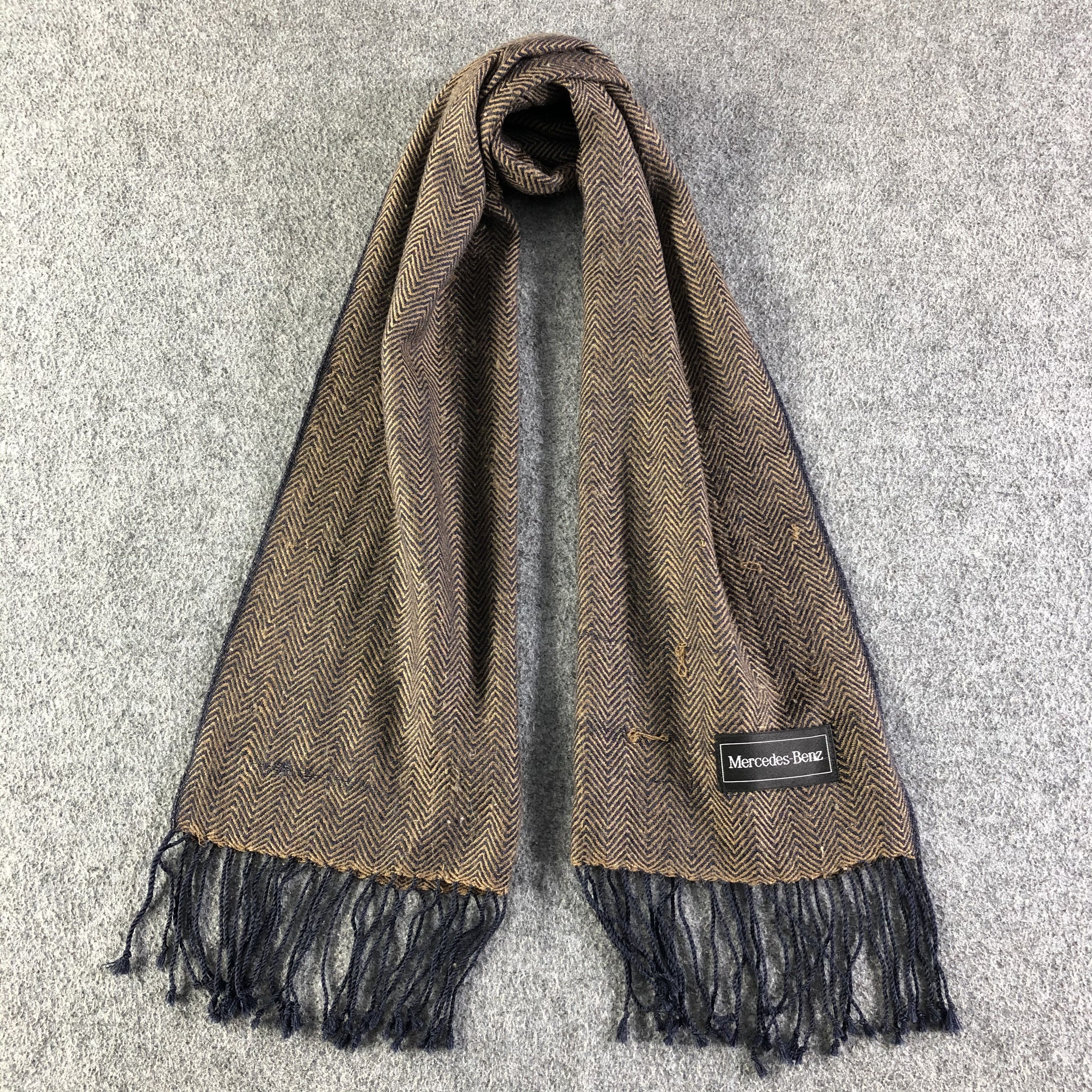 Mercedes-Benz Mercedes Benz Scarf / Muffler / Neckwear Size ONE SIZE - 1 Thumbnail