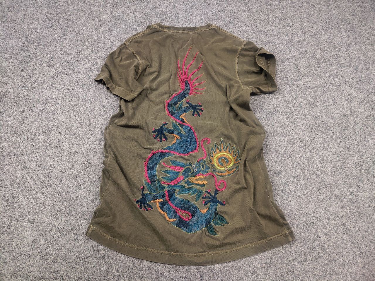 Maharishi Vintage Maharishi Japan Dragon Overprint Embroidered T-shirt Size US S / EU 44-46 / 1 - 2 Thumbnail