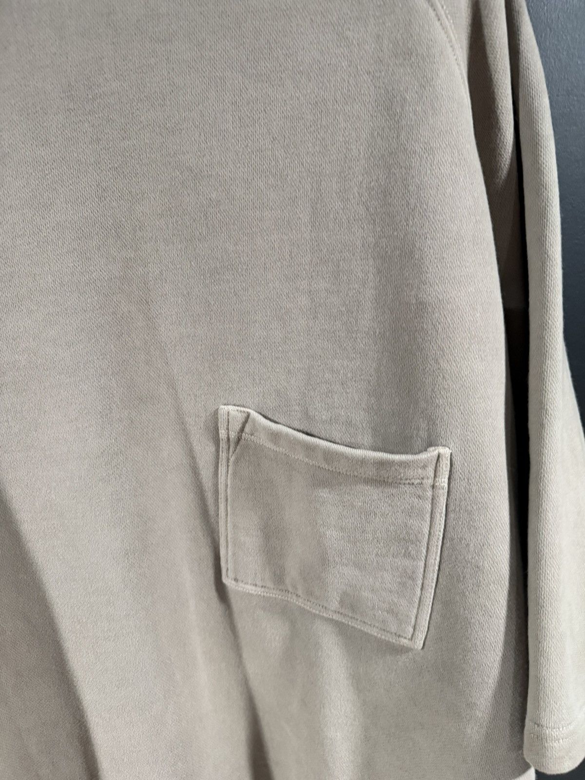 Yeezy Yeezy Season 3 Kanye West Ye Beige Raglan Pocket Tee XL Size US XL / EU 56 / 4 - 3 Thumbnail