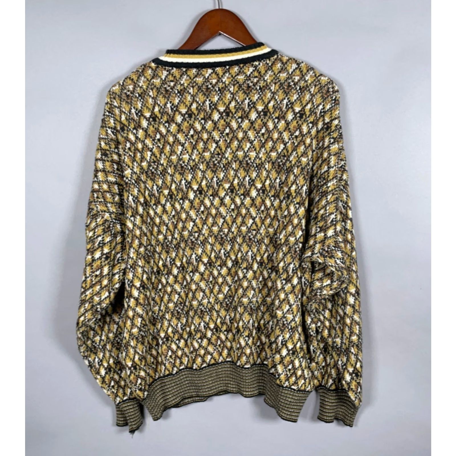 Saks Fifth Avenue VINTAGE Saks Fifth Avenue Pronto Uomo Sweater Shirt Adult XL Yellow Textured Knit 80s 90s Mens Size US XL / EU 56 / 4 - 2 Thumbnail