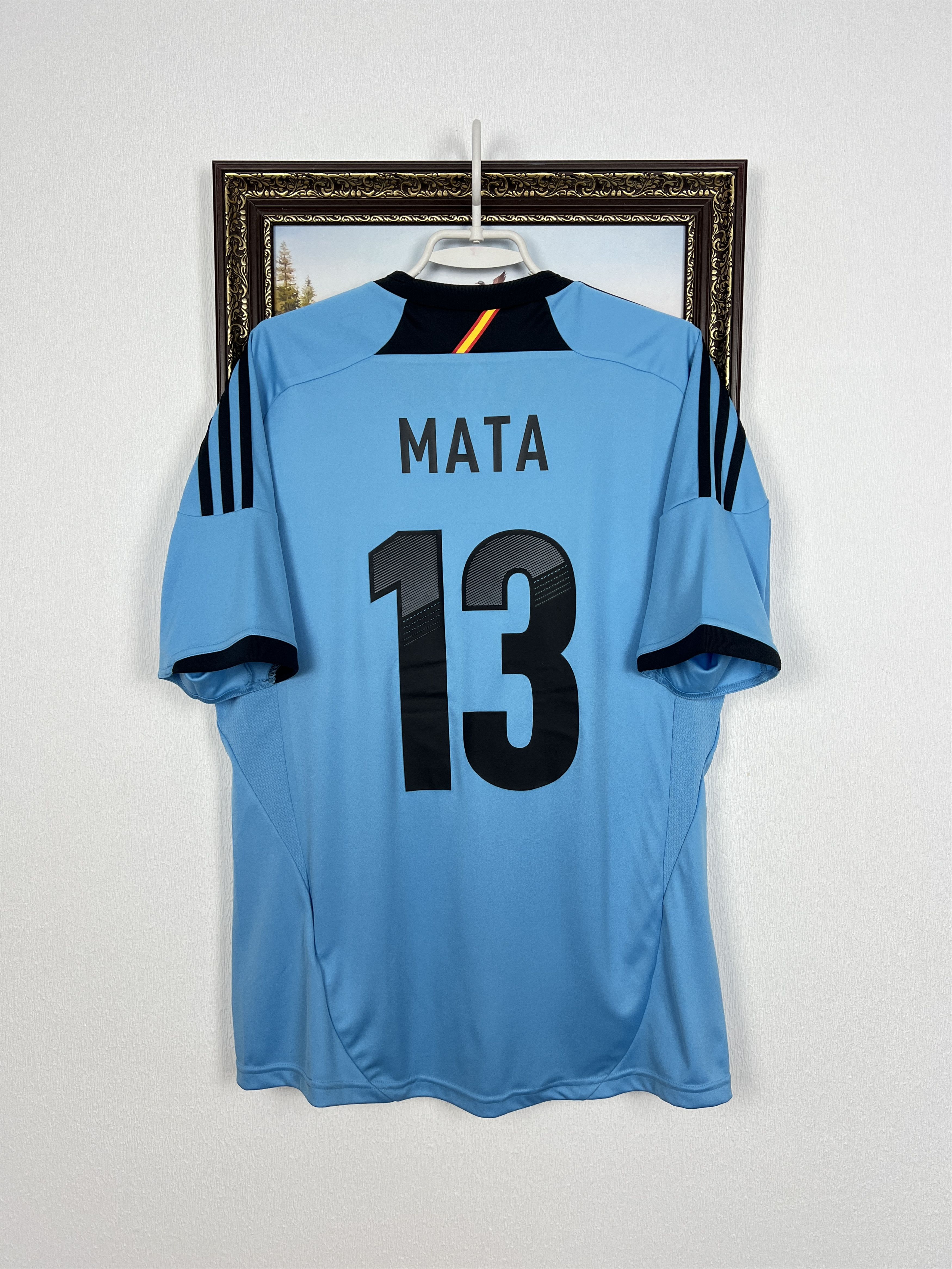 Adidas Spain football shirt 2012 Soccer Mata Jersey Mens Tee Hype Size US L / EU 52-54 / 3 - 1 Thumbnail