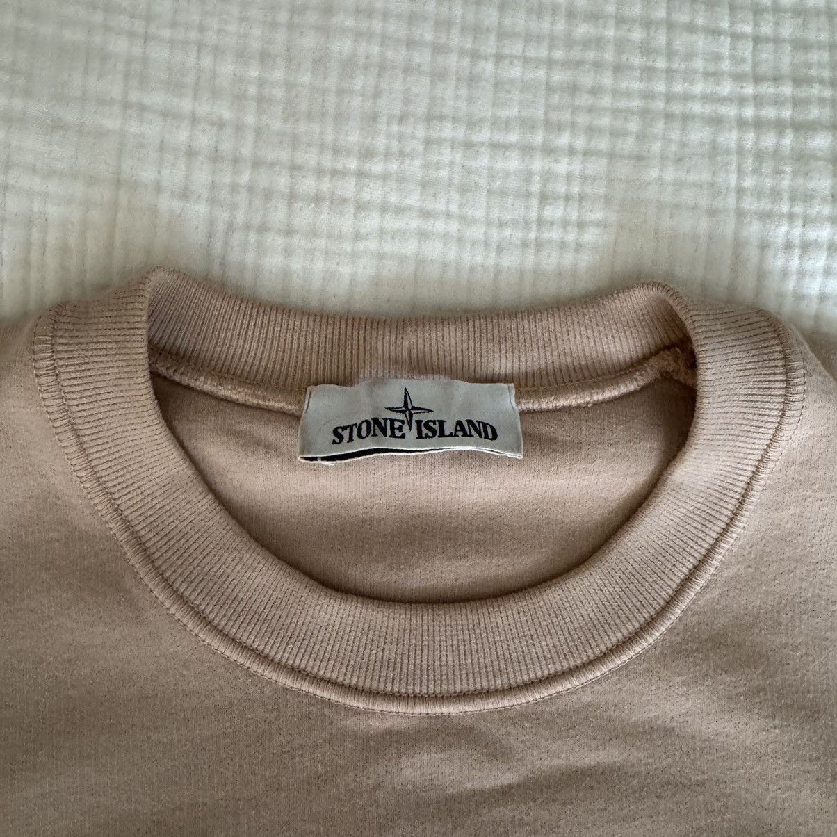 Stone Island Stone Island Classic Sweatshirt - Antique Rose - Size S Size US S / EU 44-46 / 1 - 2 Thumbnail